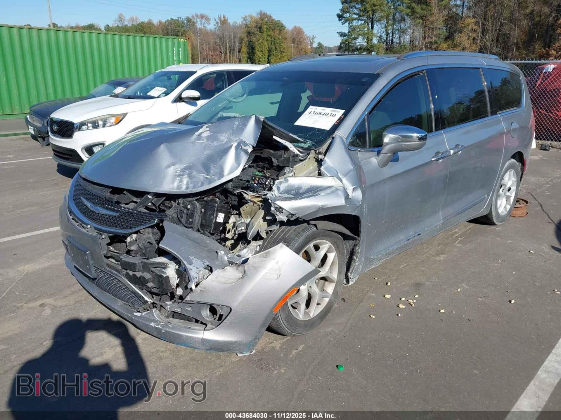 2020 CHRYSLER PACIFICA - VIN: 2C4RC1GG6LR114148 - Photo 2