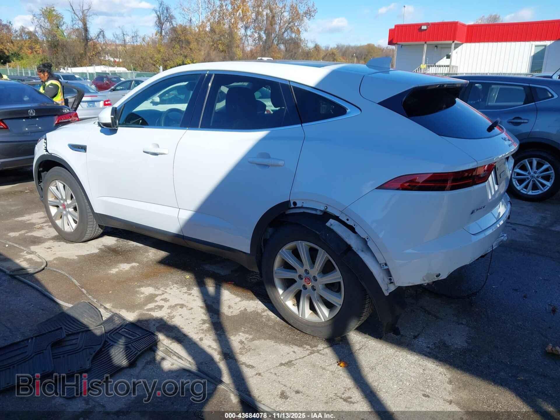 2018 JAGUAR E-PACE - VIN: SADFJ2FX5J1Z30712 - Фото 3