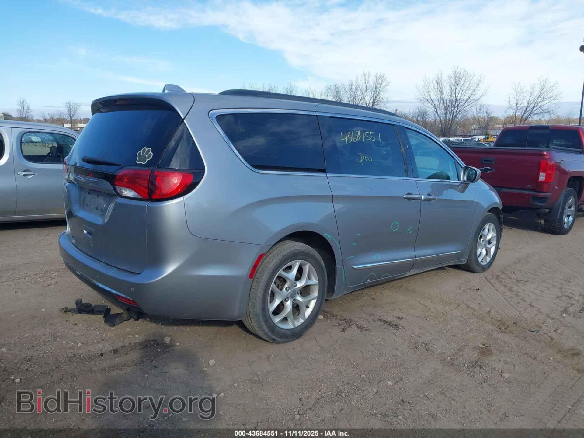 2017 CHRYSLER PACIFICA - VIN: 2C4RC1BG0HR638331 - Photo 4