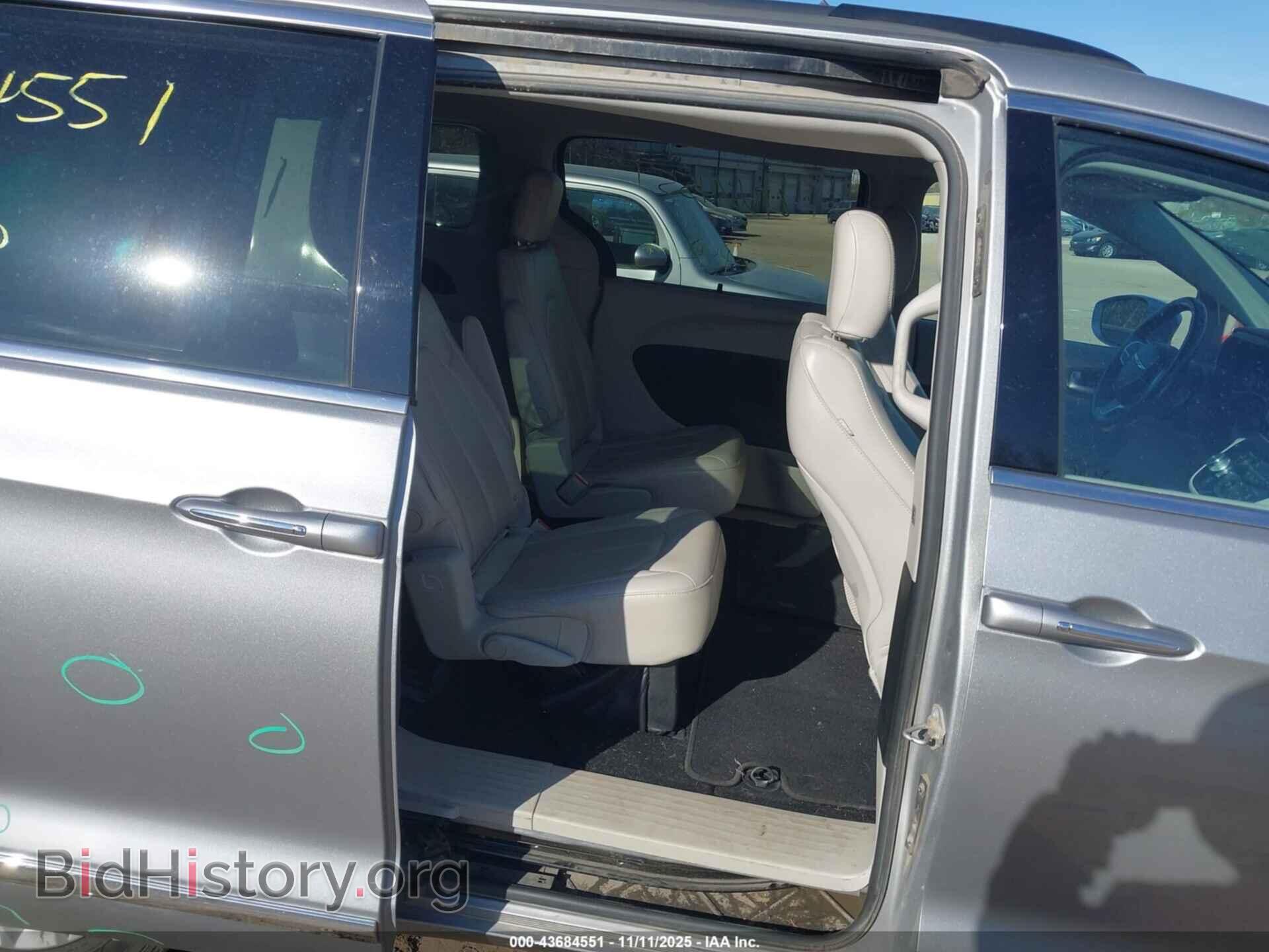 2017 CHRYSLER PACIFICA - VIN: 2C4RC1BG0HR638331 - Photo 8