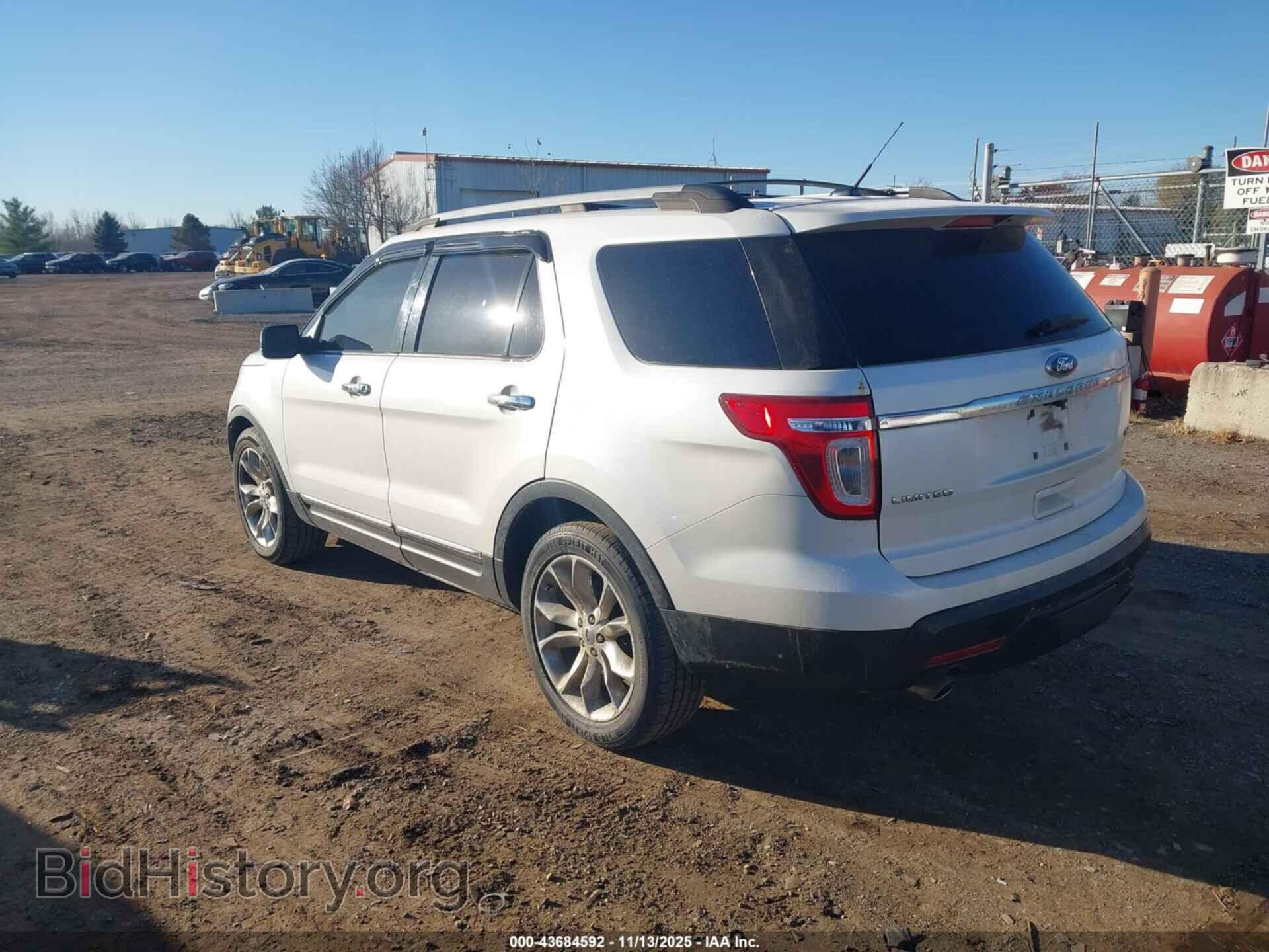 2011 FORD EXPLORER - VIN: 1FMHK8F84BGA21111 - Фото 3