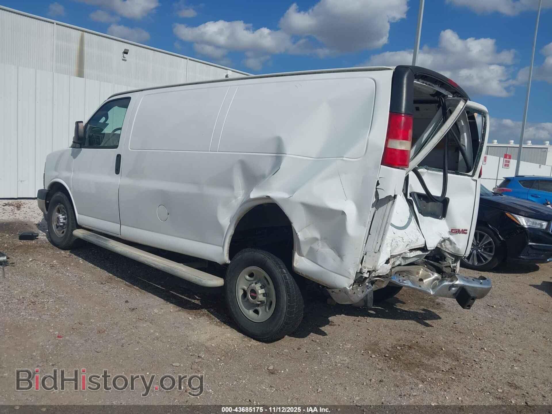 2017 GMC SAVANA 2500 - VIN: 1GTW7AFF1H1908499 - Фото 3