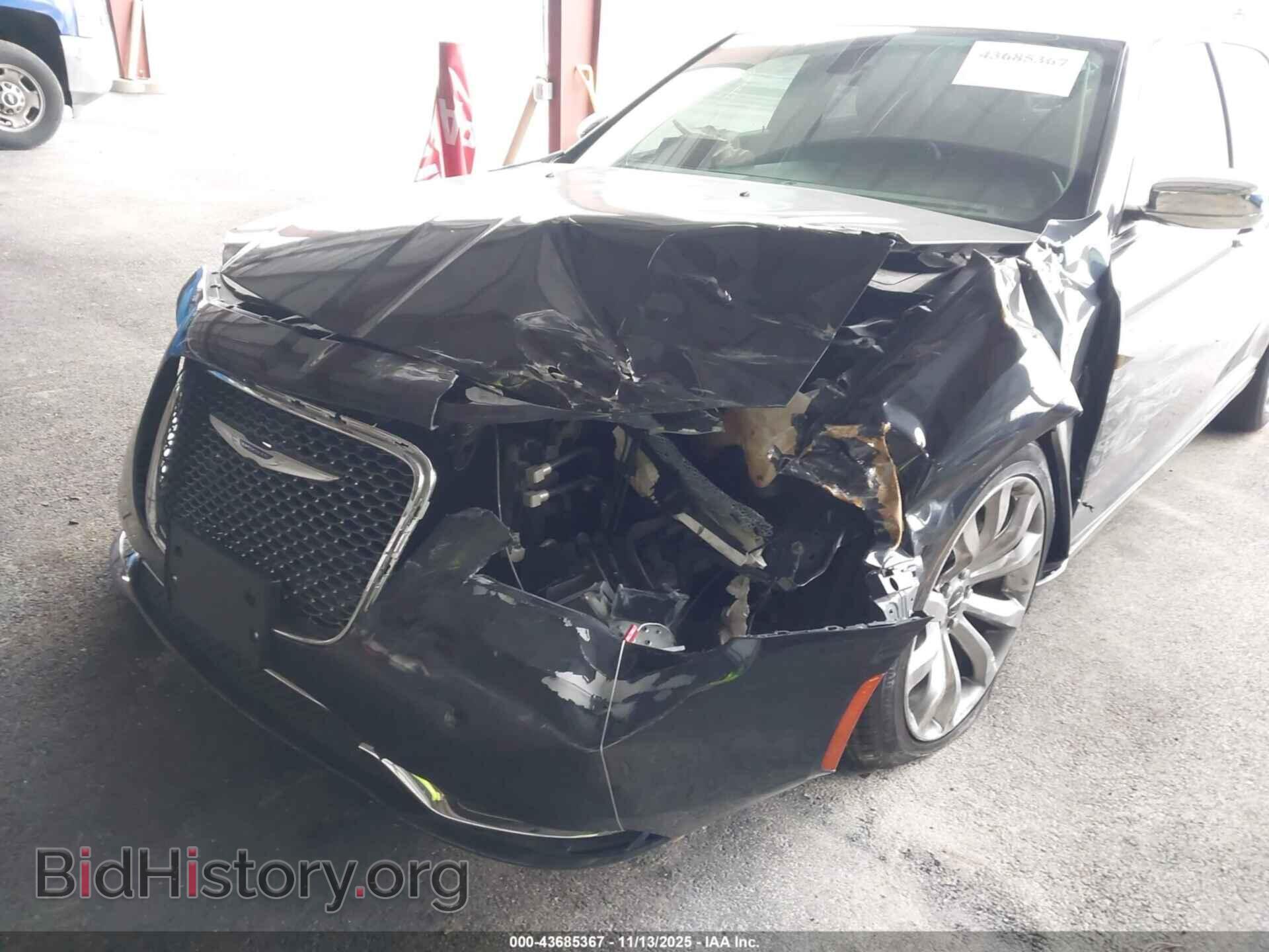 2019 CHRYSLER 300 - VIN: 2C3CCAEG0KH693512 - Фото 6