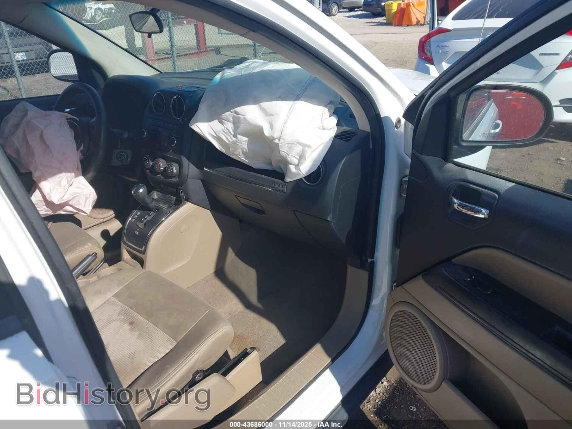 2011 JEEP COMPASS - VIN: 1J4NT1FB2BD236442 - Photo 5