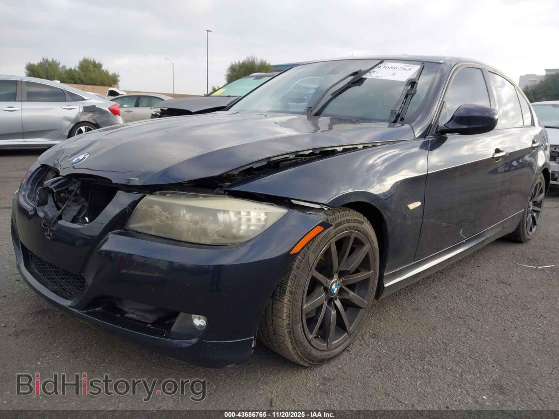 2009 BMW 328I - VIN: WBAPH57589NL79395 - Фото 2