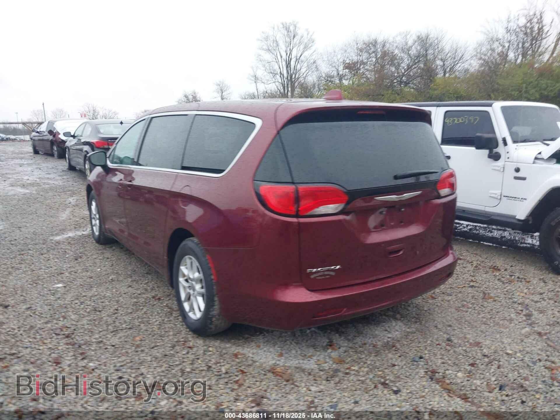 2017 CHRYSLER PACIFICA - VIN: 2C4RC1DG3HR553402 - Фото 3