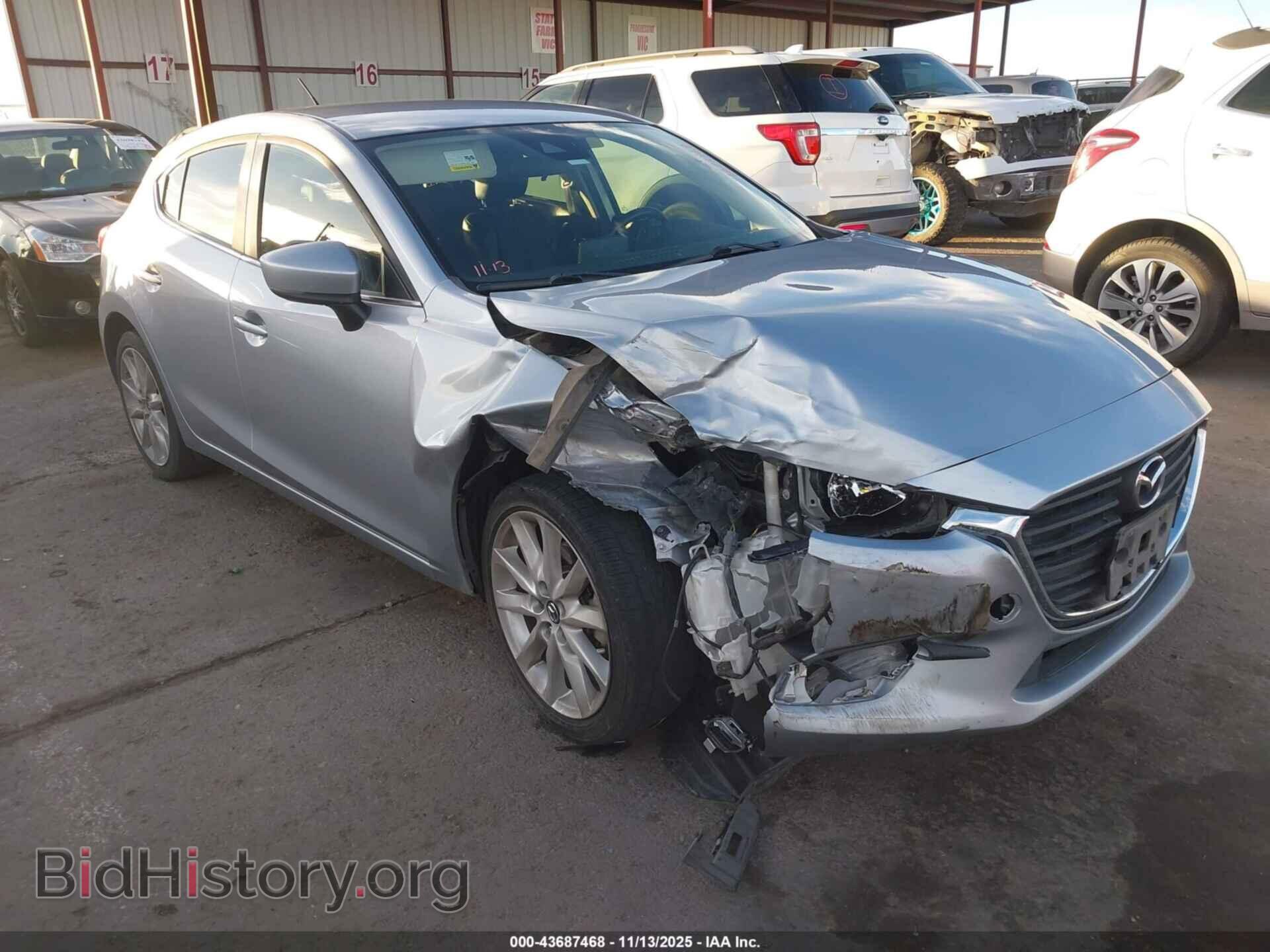 Фотография 3MZBN1L75HM107771 - MAZDA MAZDA3 2017