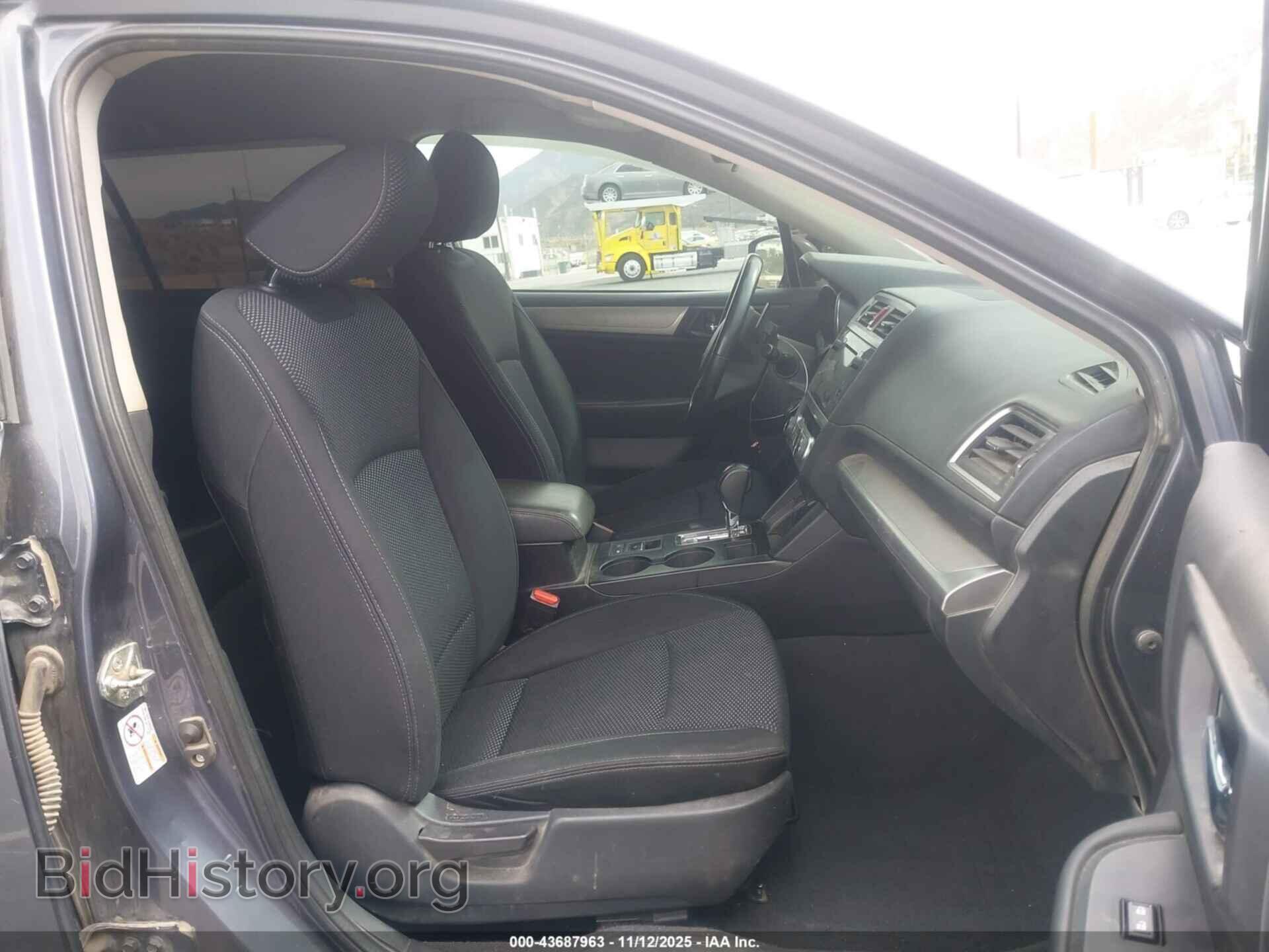 2017 SUBARU OUTBACK - VIN: 4S4BSACC3H3404348 - Фото 5