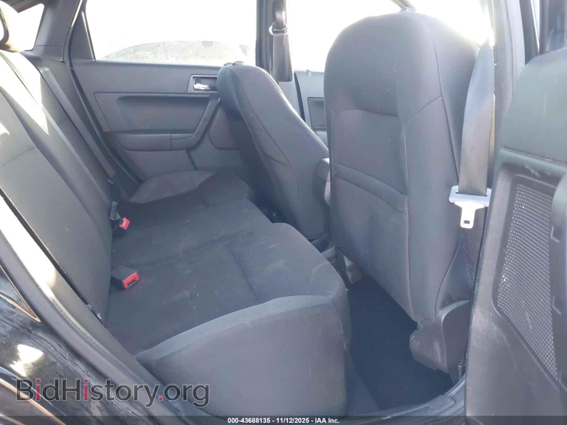 2011 FORD FOCUS - VIN: 1FAHP3GN0BW110957 - Фото 8