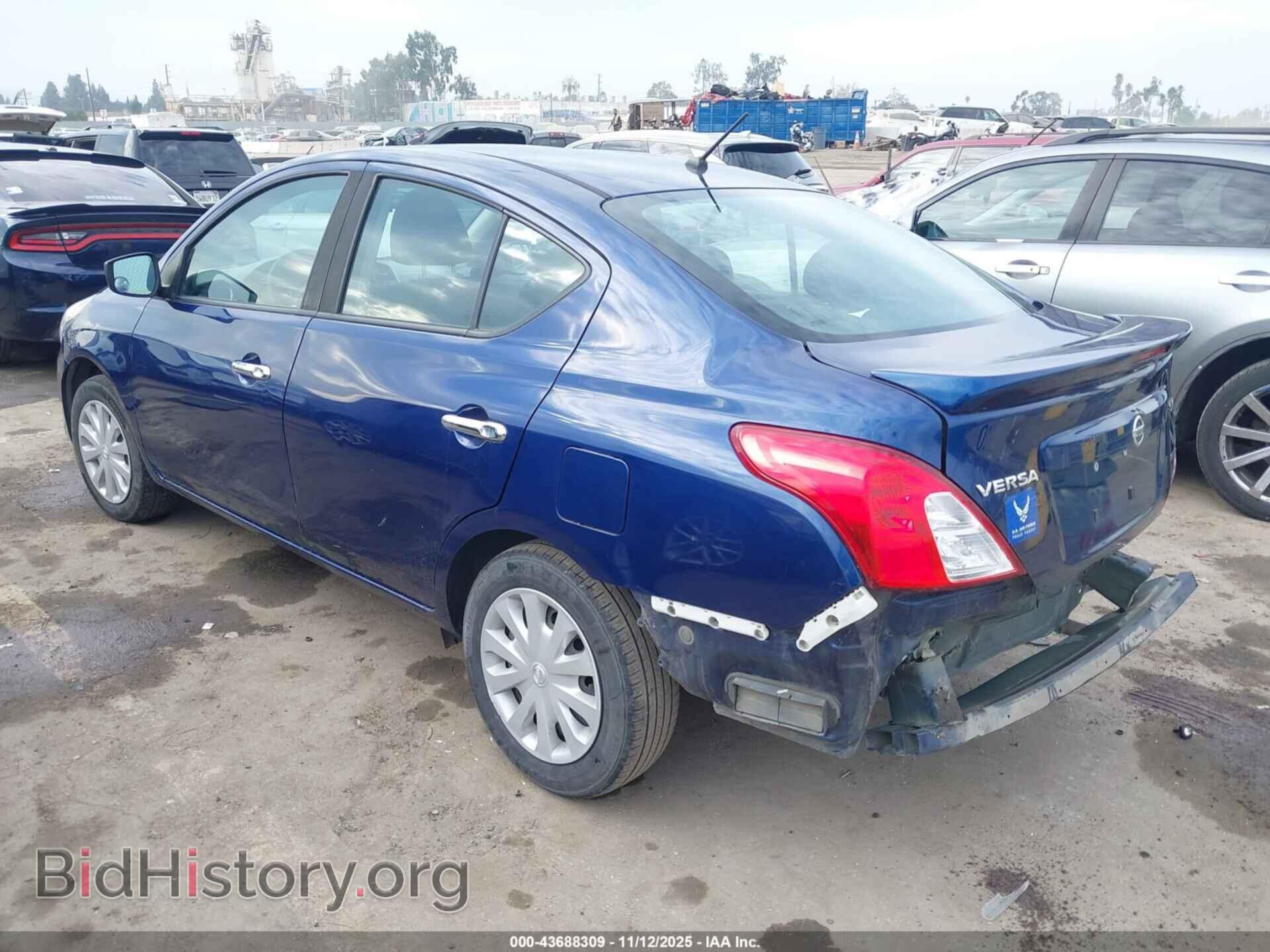 2018 NISSAN VERSA - VIN: 3N1CN7AP2JL856488 - Фото 3