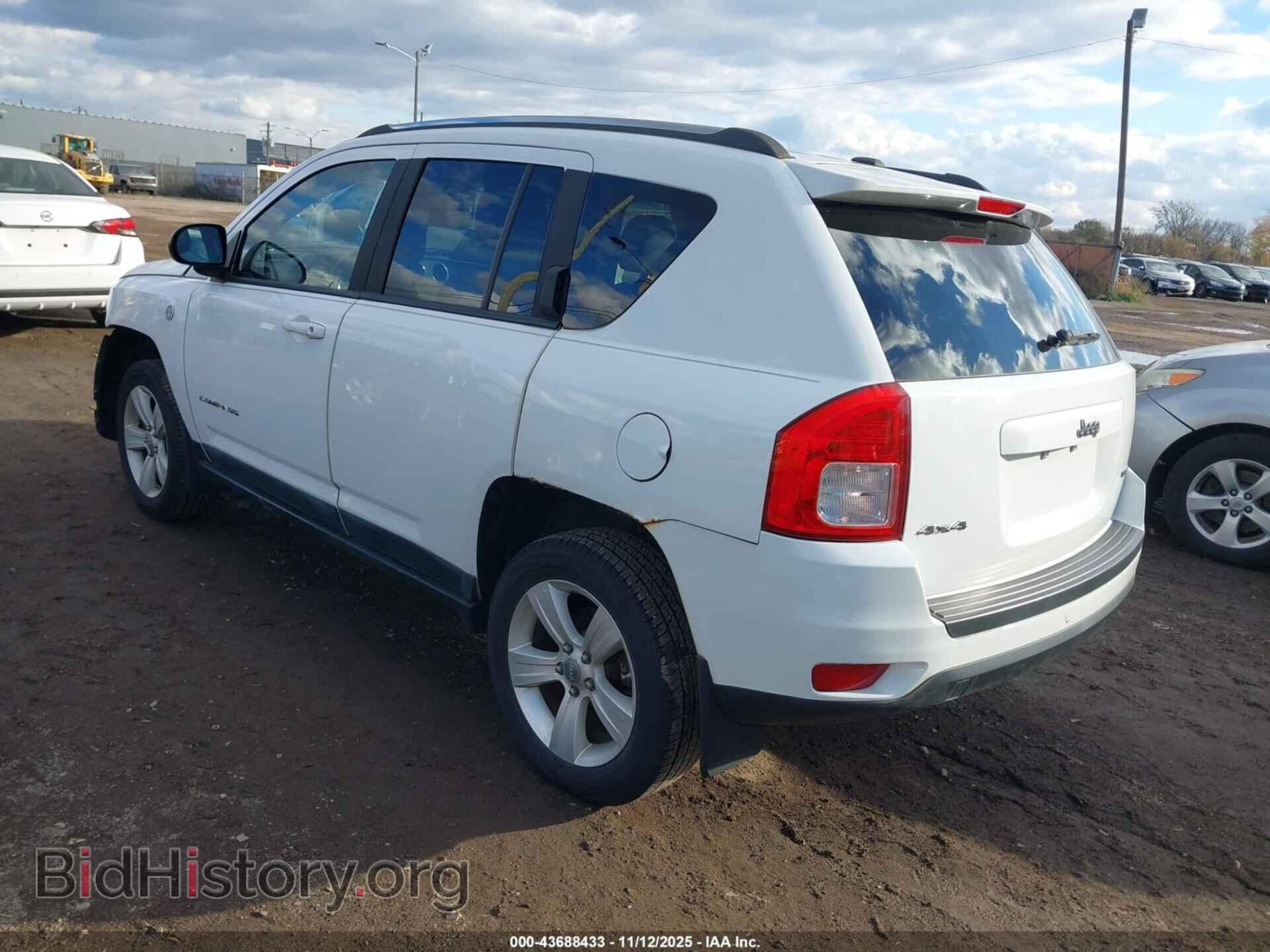 2011 JEEP COMPASS - VIN: 1J4NF5FB8BD251638 - Фото 3