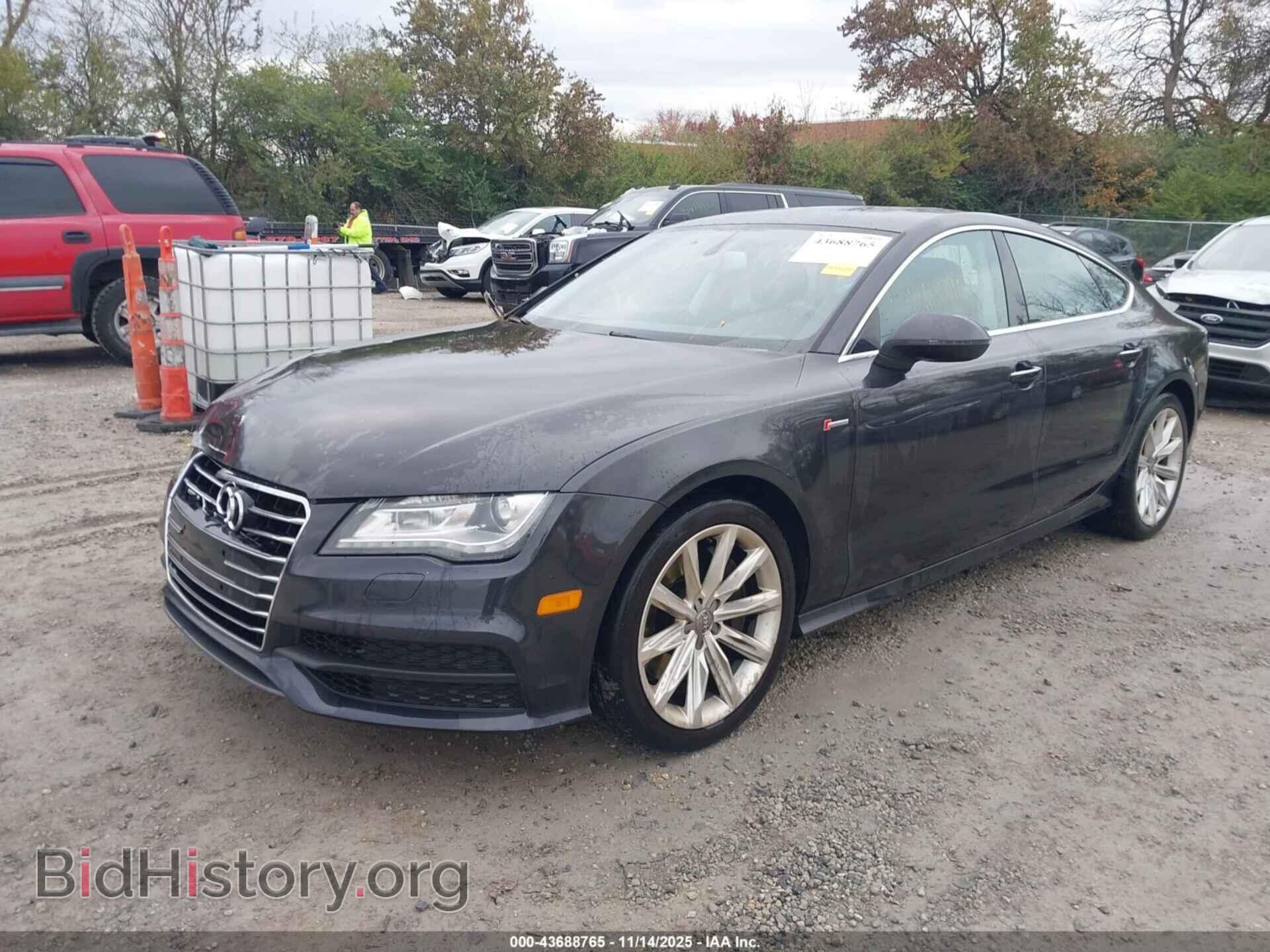 2012 AUDI A7 - VIN: WAU2GAFC1CN068971 - Photo 2