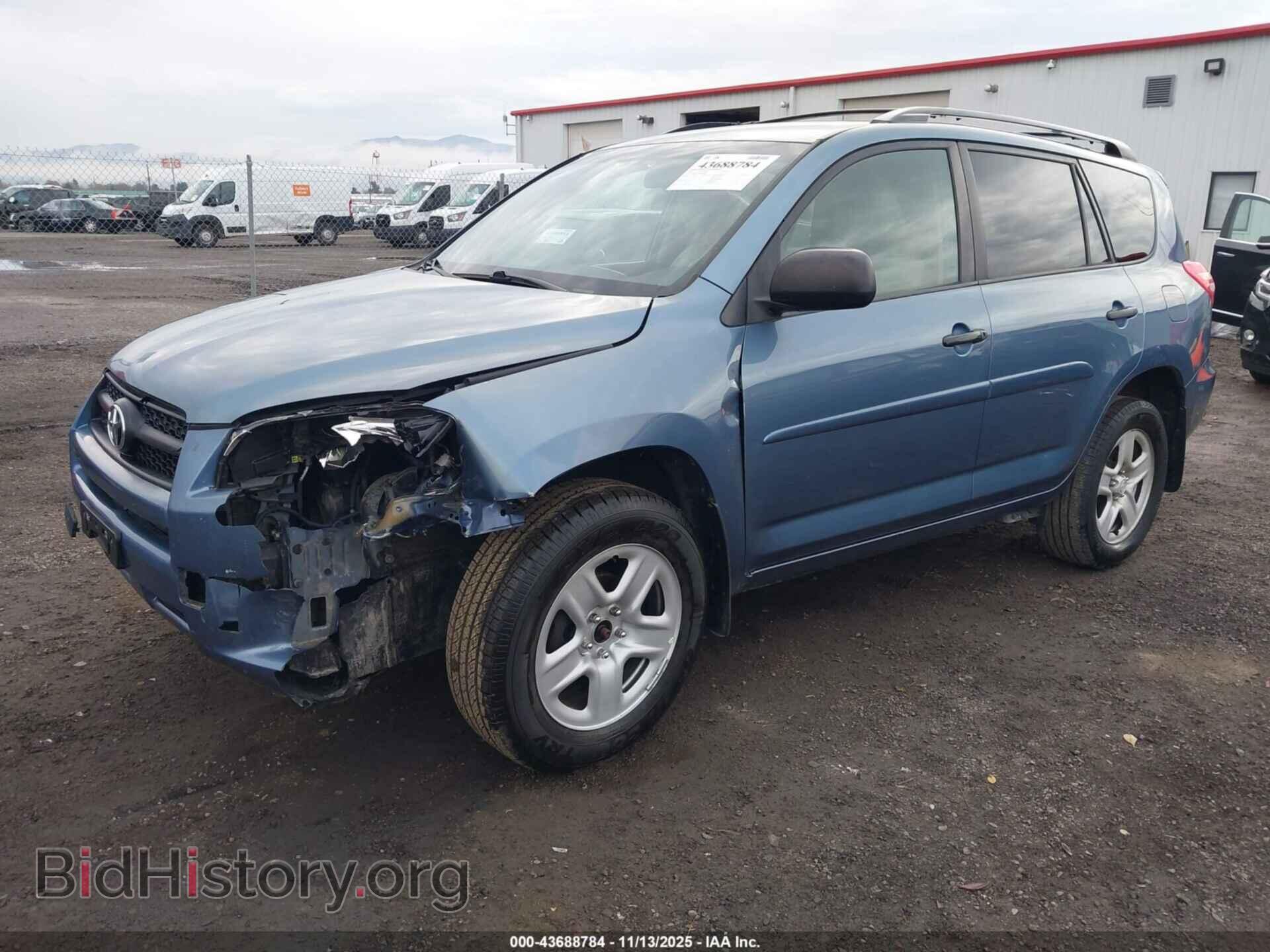 2011 TOYOTA RAV4 - VIN: 2T3BF4DV7BW119005 - Фото 2