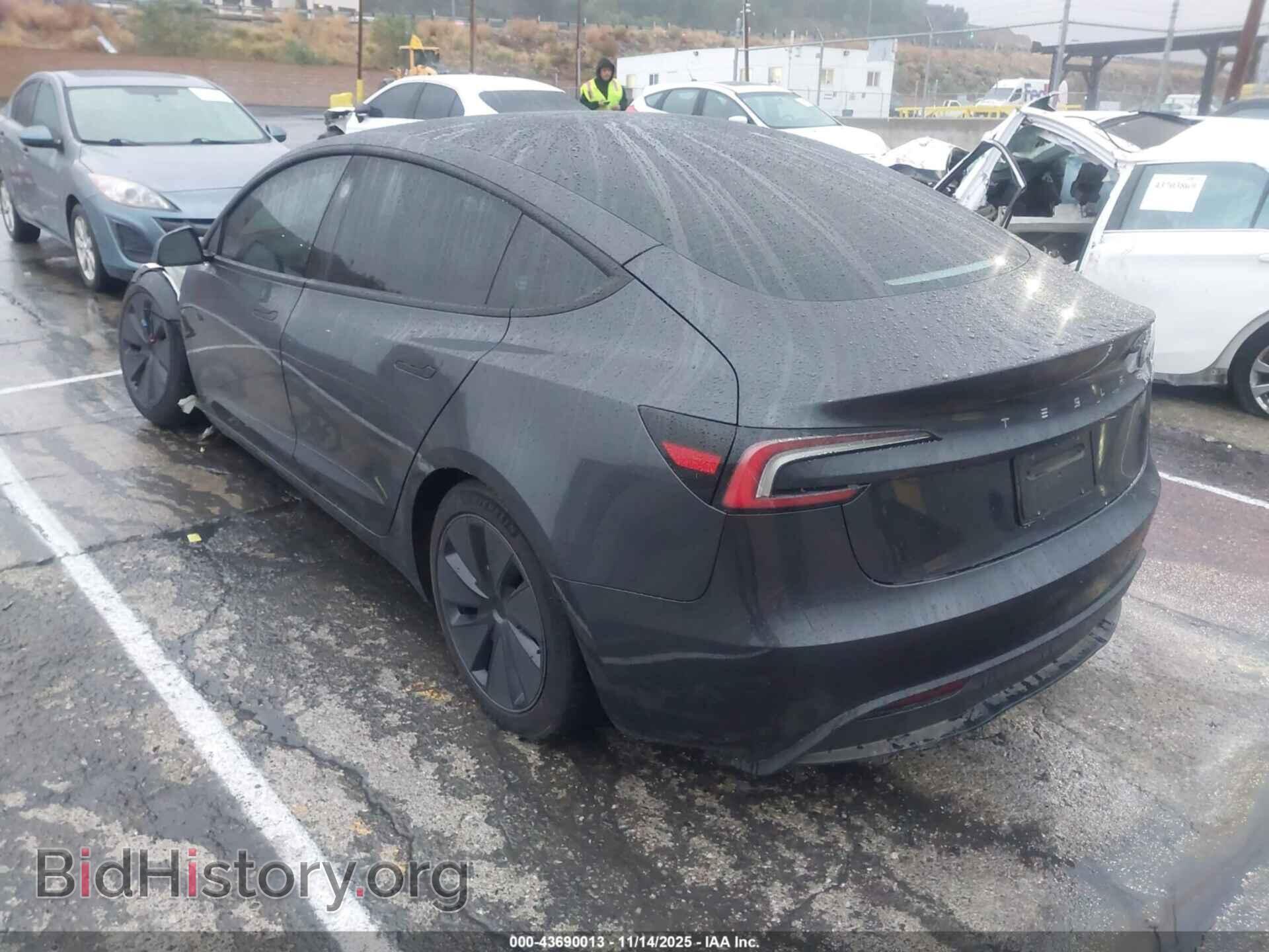 2025 TESLA MODEL 3 - VIN: 5YJ3E1EA8SF983763 - Фото 3