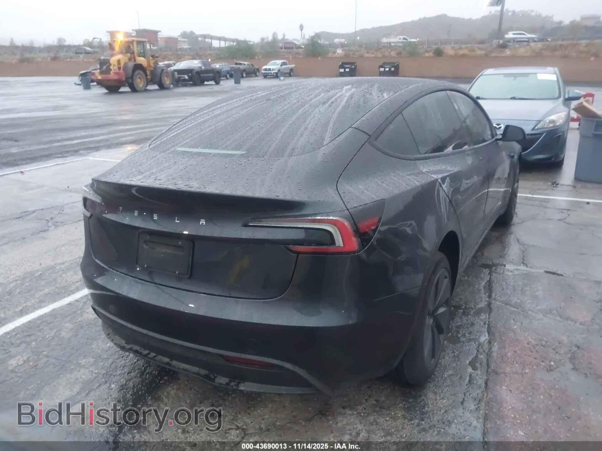 2025 TESLA MODEL 3 - VIN: 5YJ3E1EA8SF983763 - Фото 4