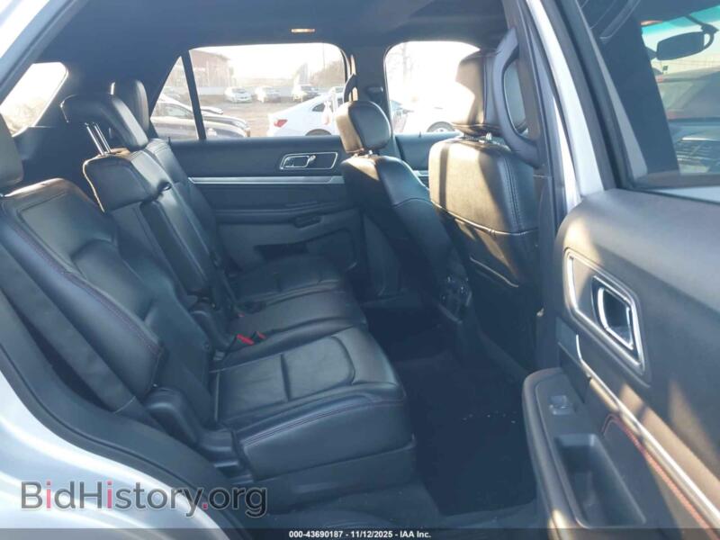 2016 Ford EXPLORER (VIN 1FM5K8GT5GGD21513) — фото 8 из 17