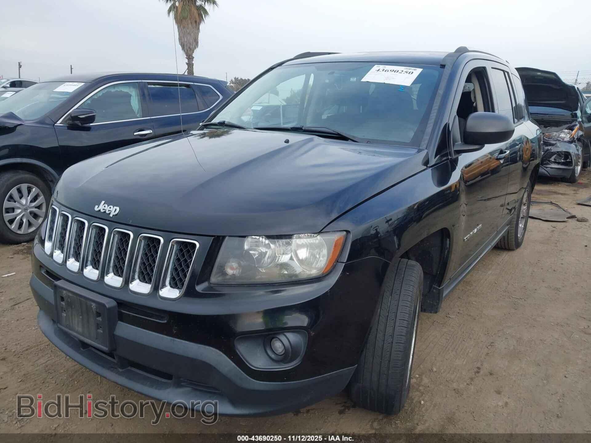 2014 JEEP COMPASS - VIN: 1C4NJCBA7ED574038 - Фото 2