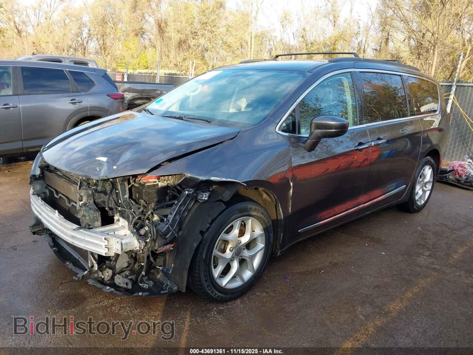 2017 CHRYSLER PACIFICA - VIN: 2C4RC1BG8HR826871 - Фото 2
