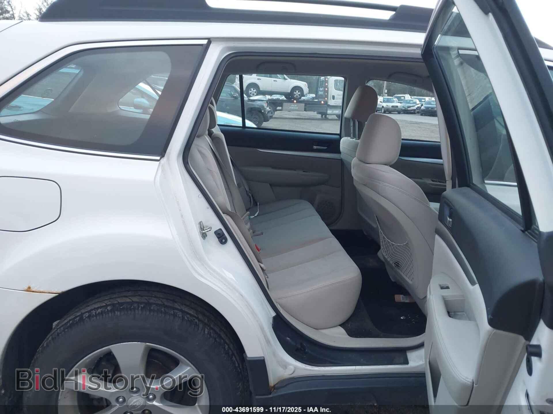2014 SUBARU OUTBACK - VIN: 4S4BRBAC9E3263642 - Фото 8