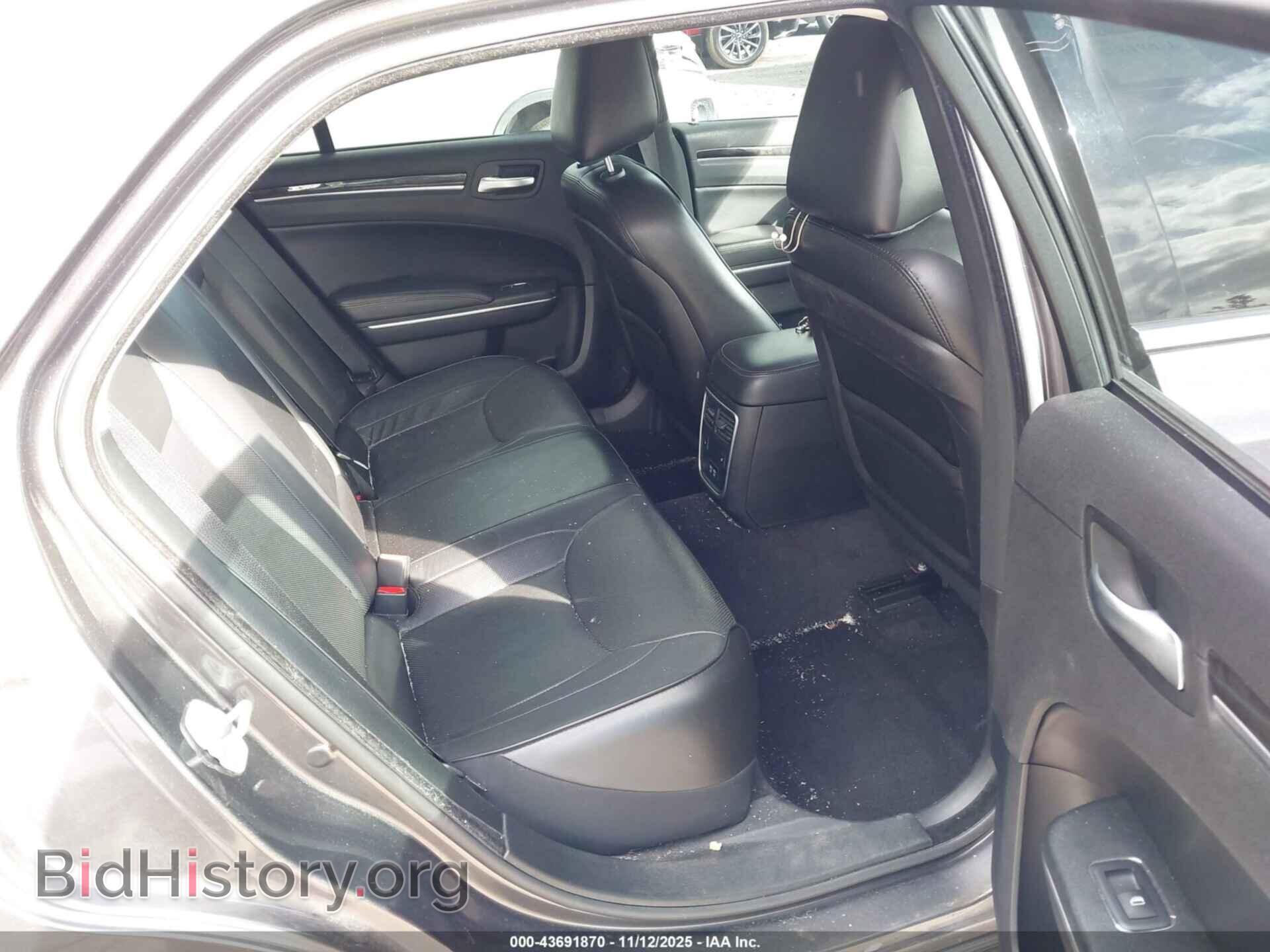 2018 CHRYSLER 300 - VIN: 2C3CCAEG9JH193718 - Фото 8