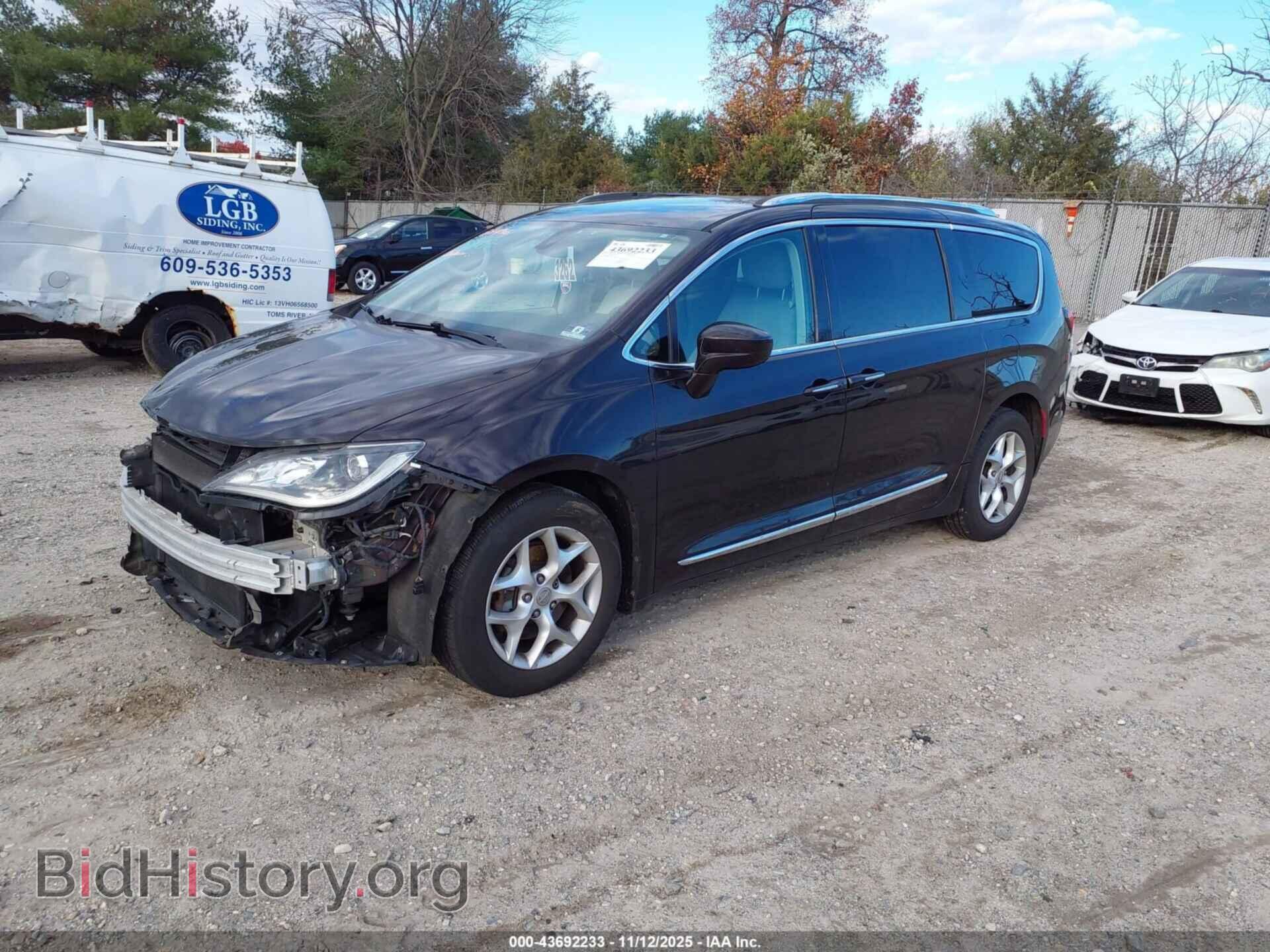 2017 CHRYSLER PACIFICA - VIN: 2C4RC1EG4HR525820 - Фото 2