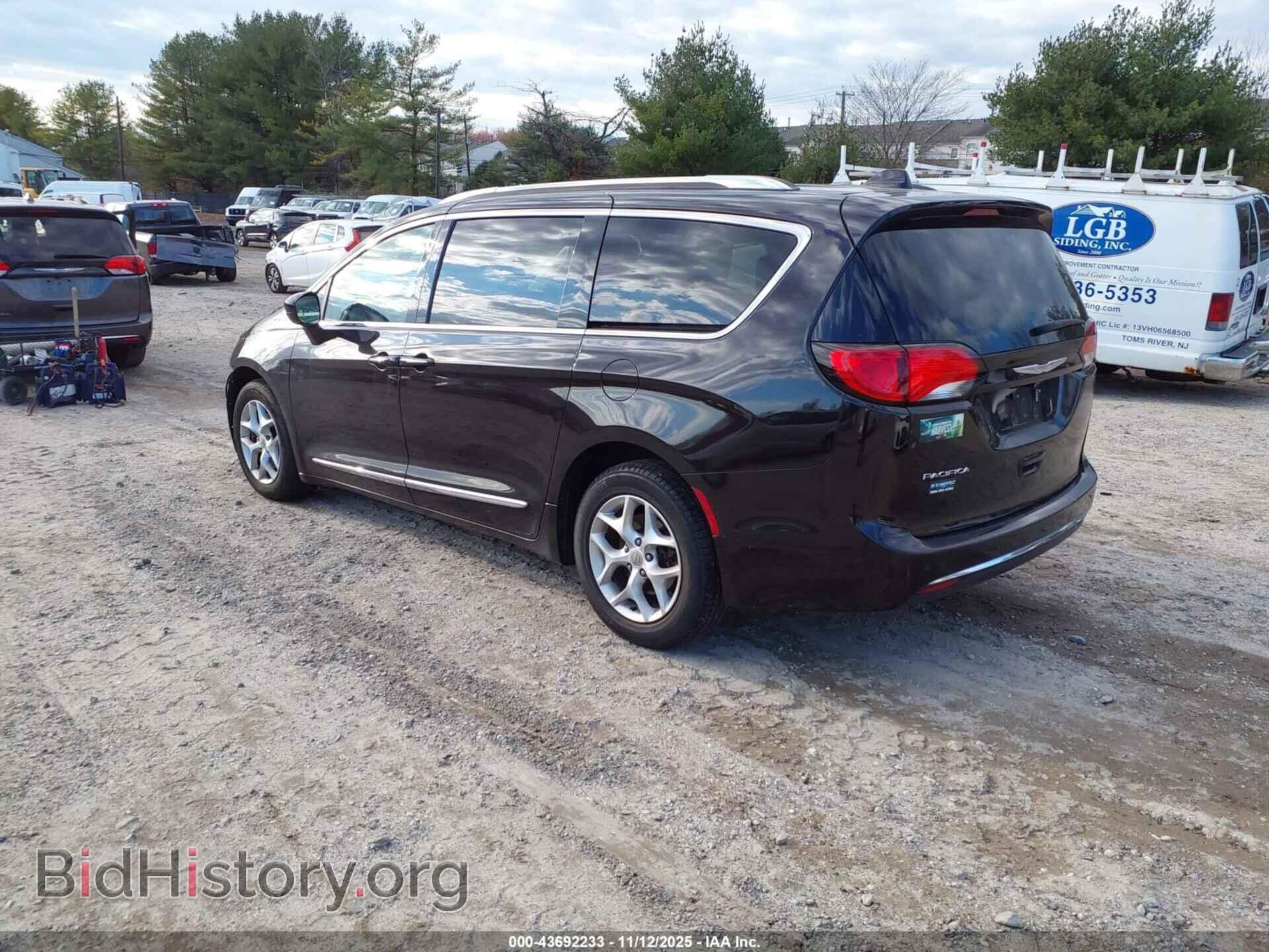 2017 CHRYSLER PACIFICA - VIN: 2C4RC1EG4HR525820 - Фото 3