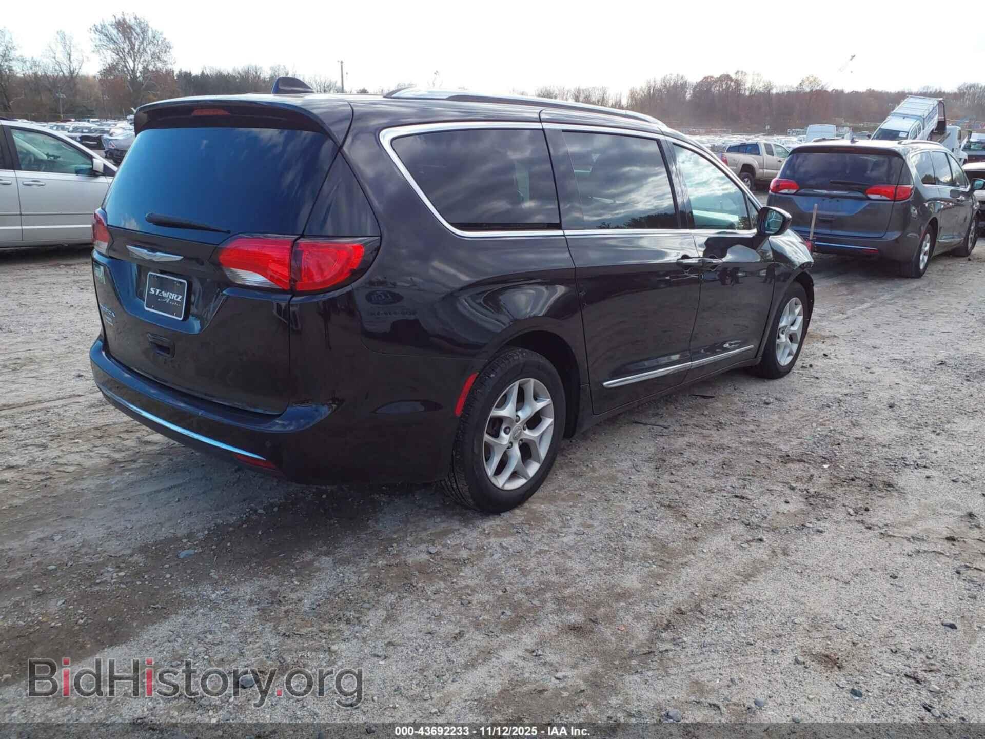 2017 CHRYSLER PACIFICA - VIN: 2C4RC1EG4HR525820 - Фото 4