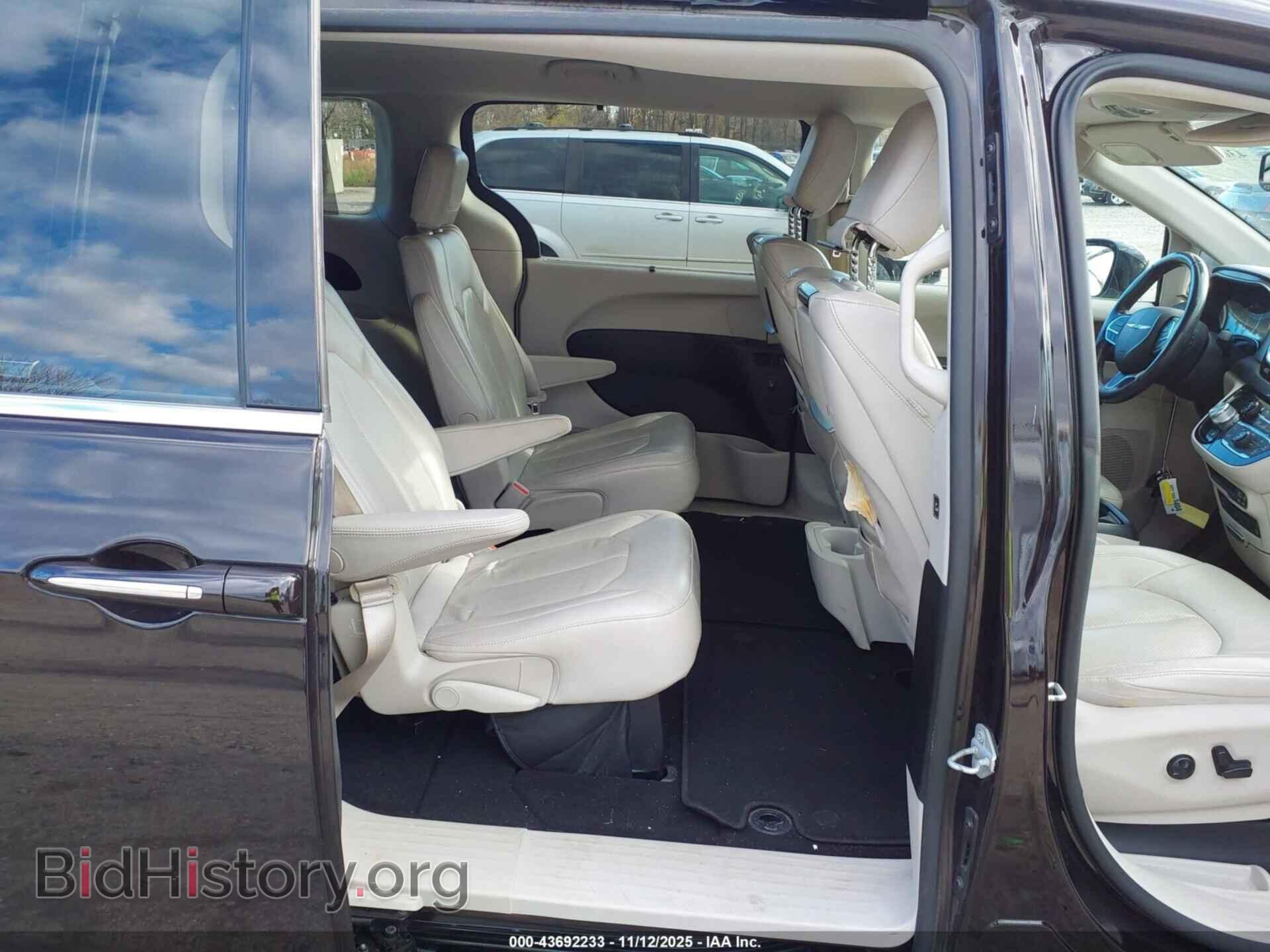 2017 CHRYSLER PACIFICA - VIN: 2C4RC1EG4HR525820 - Фото 8