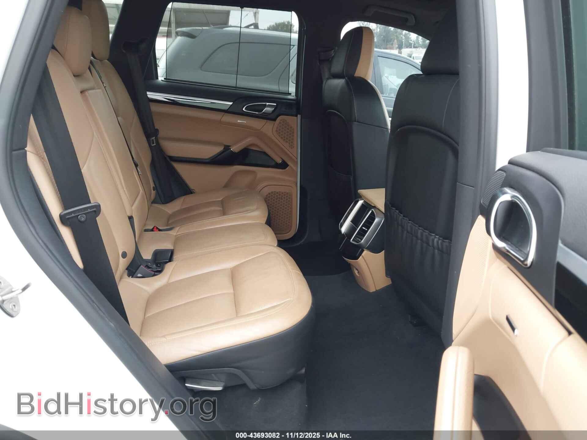2016 PORSCHE CAYENNE - VIN: WP1AB2A2XGLA93949 - Фото 8