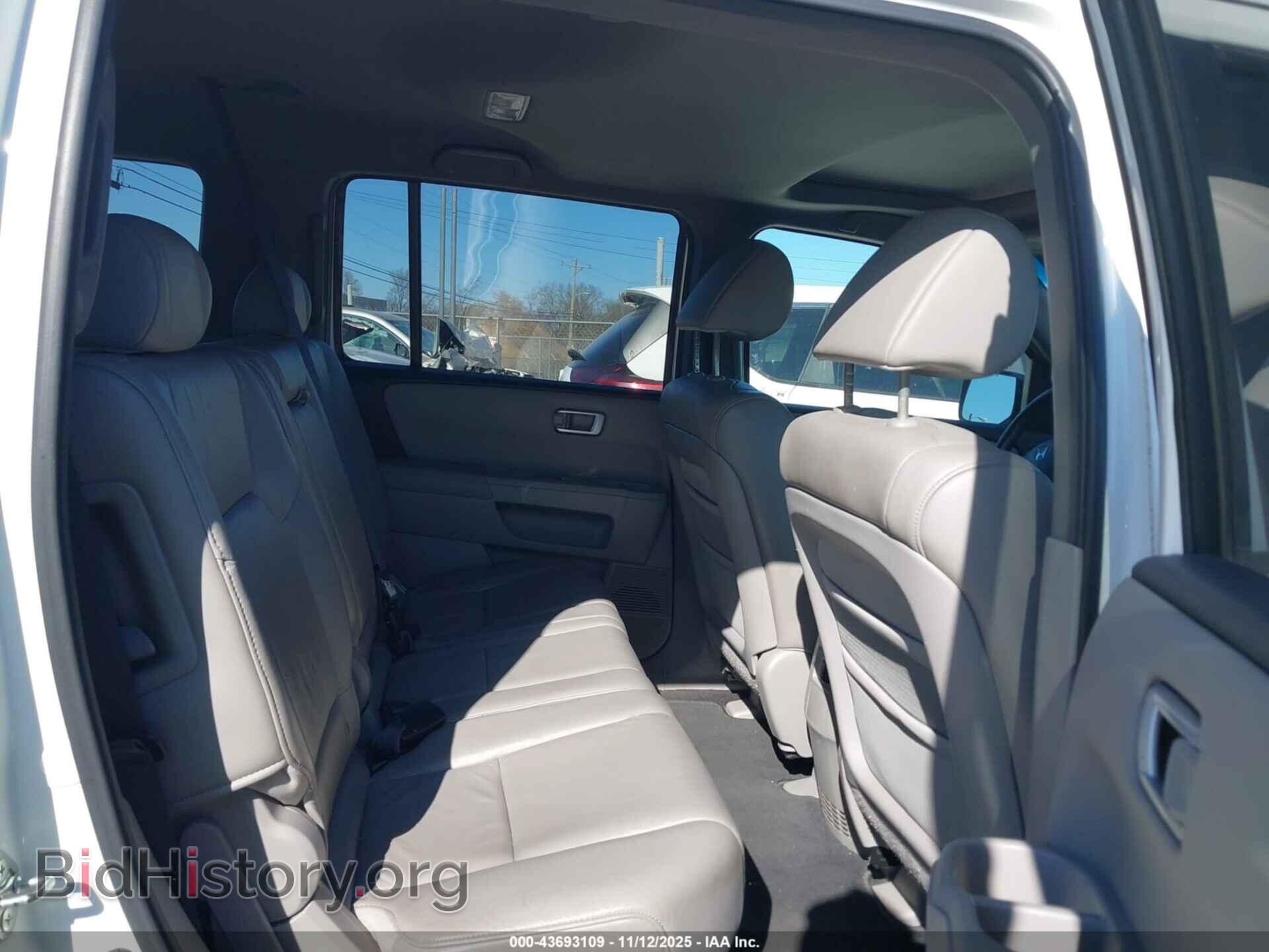 2011 HONDA PILOT - VIN: 5FNYF3H76BB005230 - Фото 8