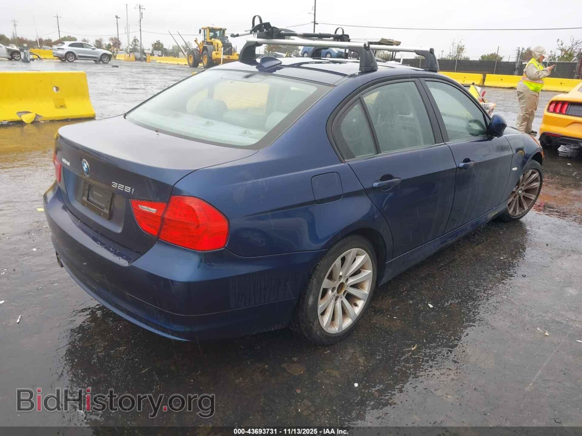 2011 BMW 328I - VIN: WBAPH7C55BE678057 - Фото 4