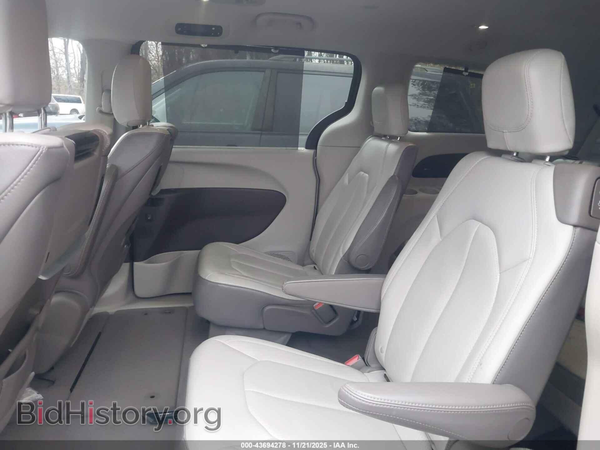 2017 CHRYSLER PACIFICA - VIN: 2C4RC1EG4HR533397 - Photo 8