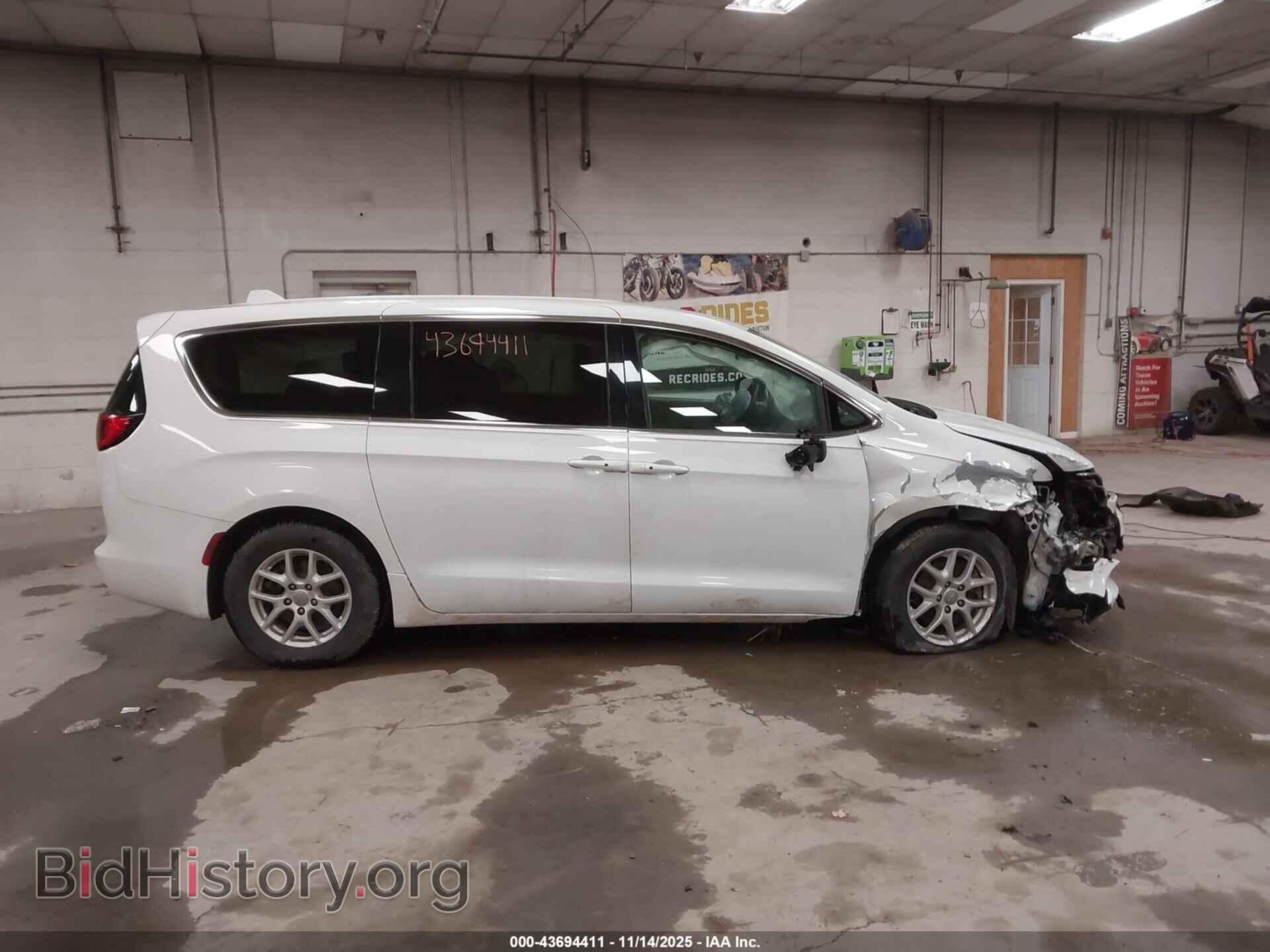 2017 CHRYSLER PACIFICA - VIN: 2C4RC1DG4HR711701 - Фото 6