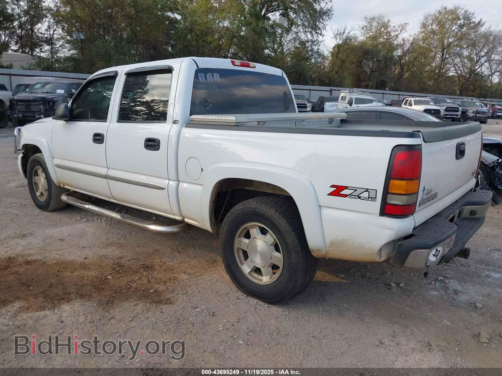 2006 GMC SIERRA 1500 - VIN: 2GTEK13T961176571 - Фото 3