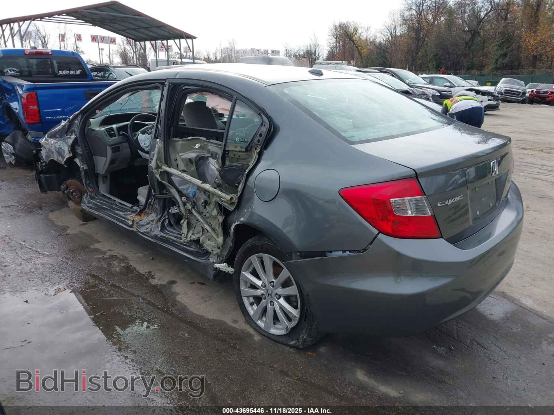 2012 HONDA CIVIC - VIN: 2HGFB2F85CH532651 - Фото 3