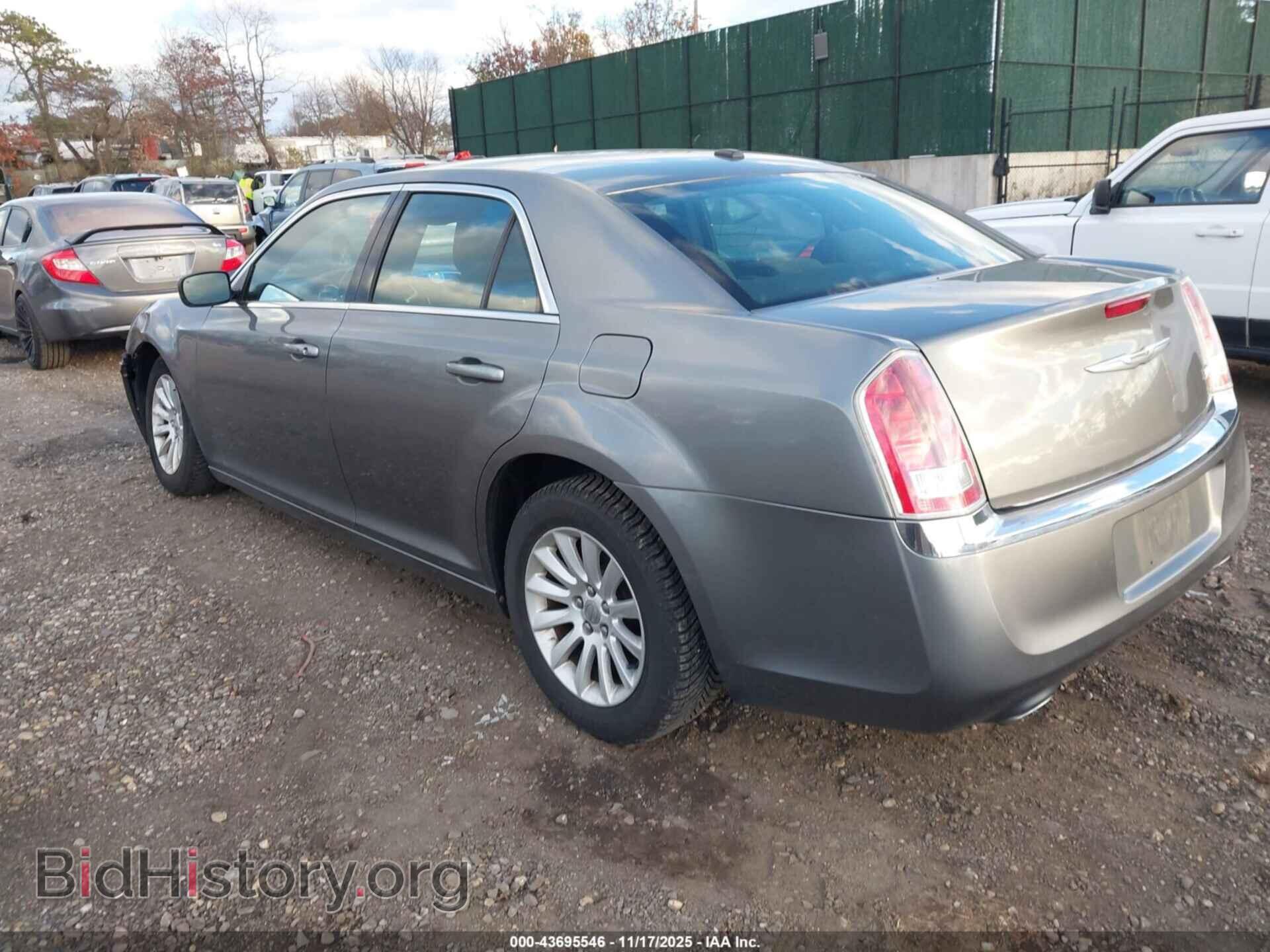 2012 CHRYSLER 300 - VIN: 2C3CCAAG0CH188349 - Фото 3