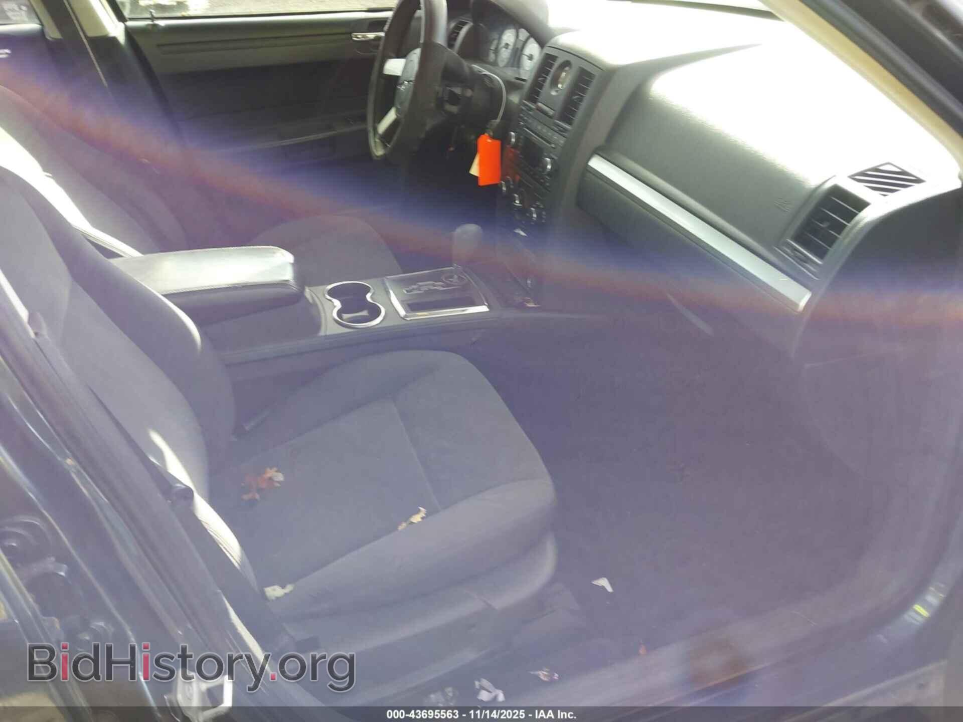 2008 CHRYSLER 300 - VIN: 2C3KA43R08H180244 - Фото 5