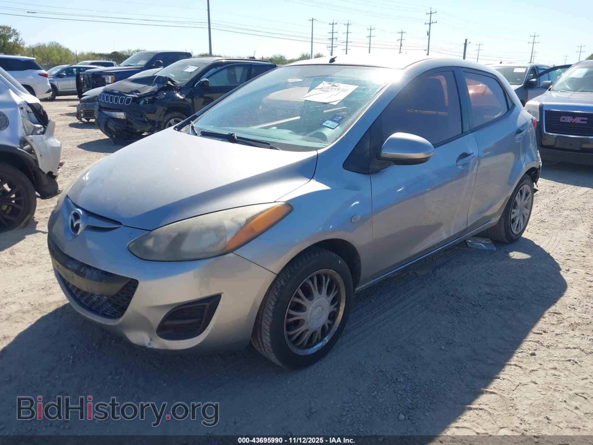 2011 MAZDA MAZDA2 - VIN: JM1DE1HY9B0124399 - Фото 2