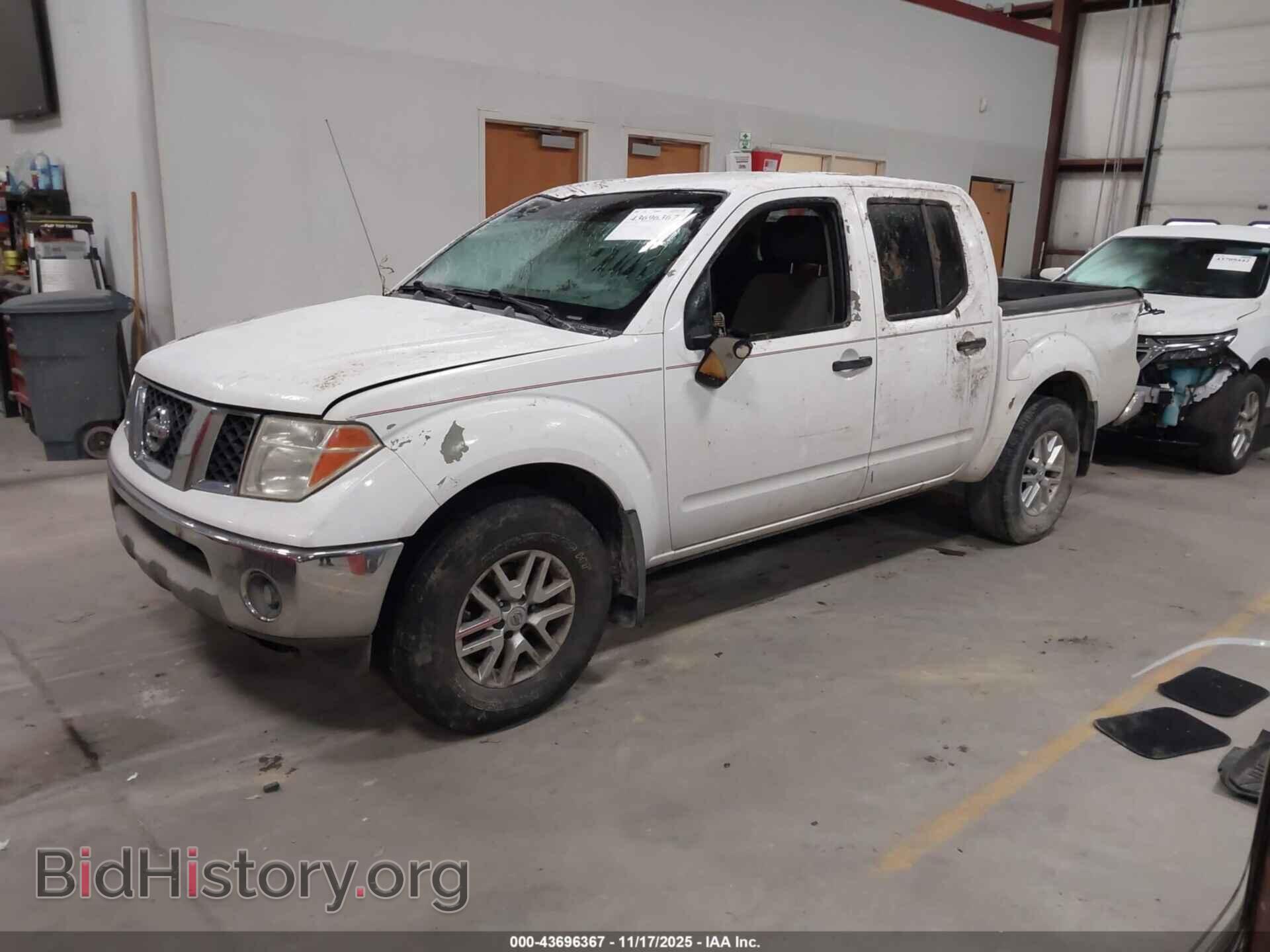 2005 NISSAN FRONTIER - VIN: 1N6AD07W95C405795 - Фото 2