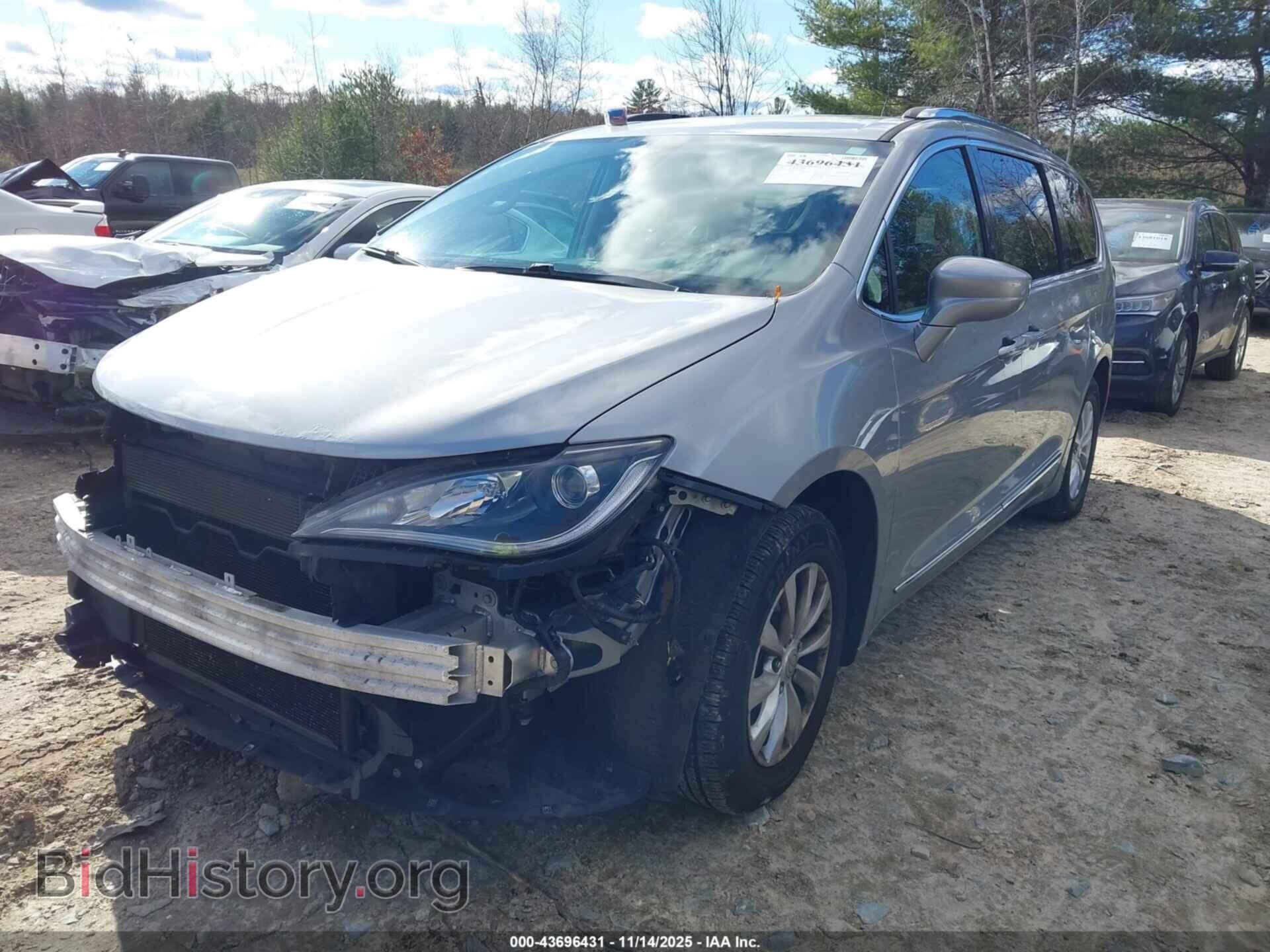 2019 CHRYSLER PACIFICA - VIN: 2C4RC1BGXKR548014 - Фото 2