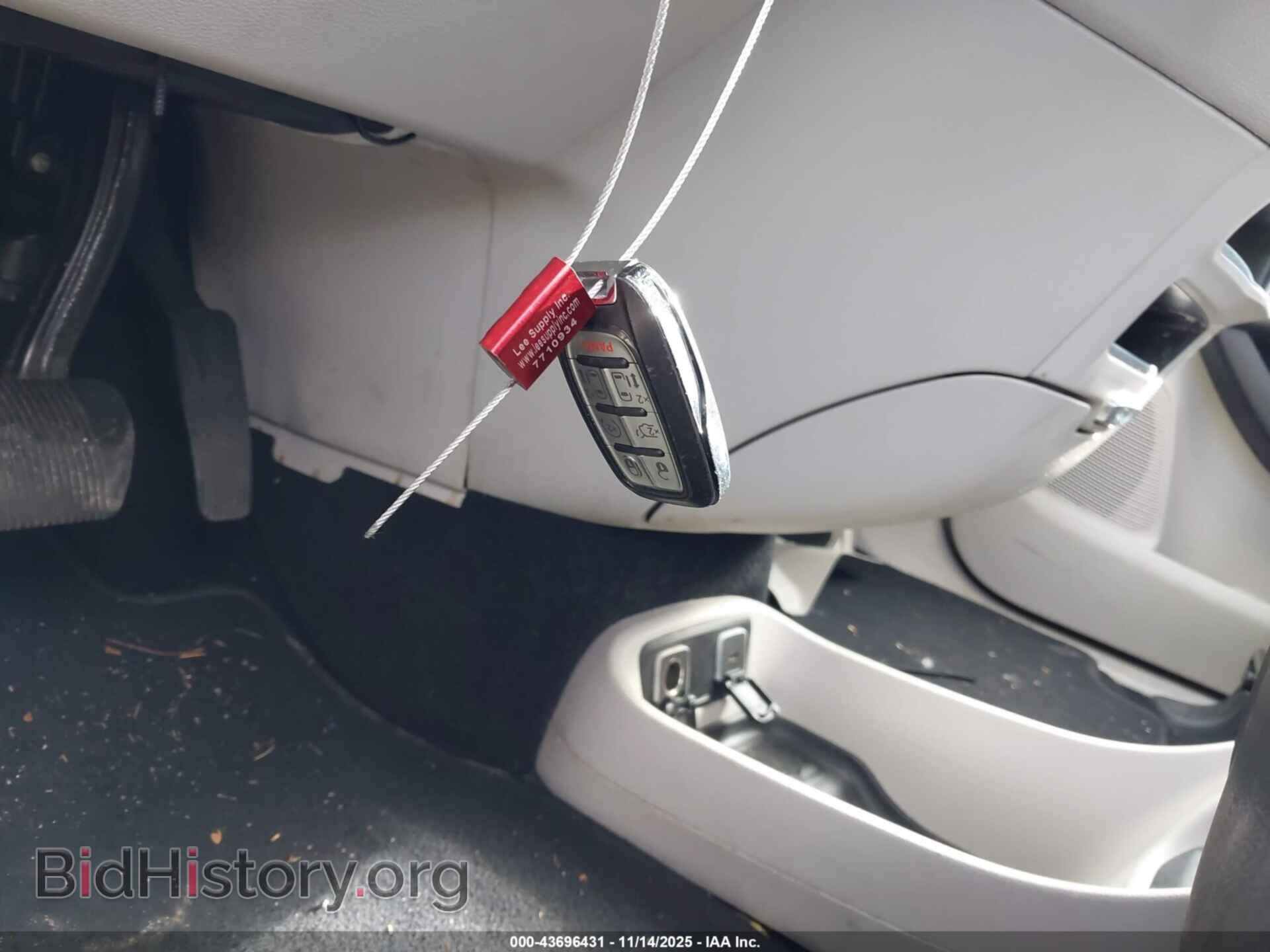 2019 CHRYSLER PACIFICA - VIN: 2C4RC1BGXKR548014 - Фото 11