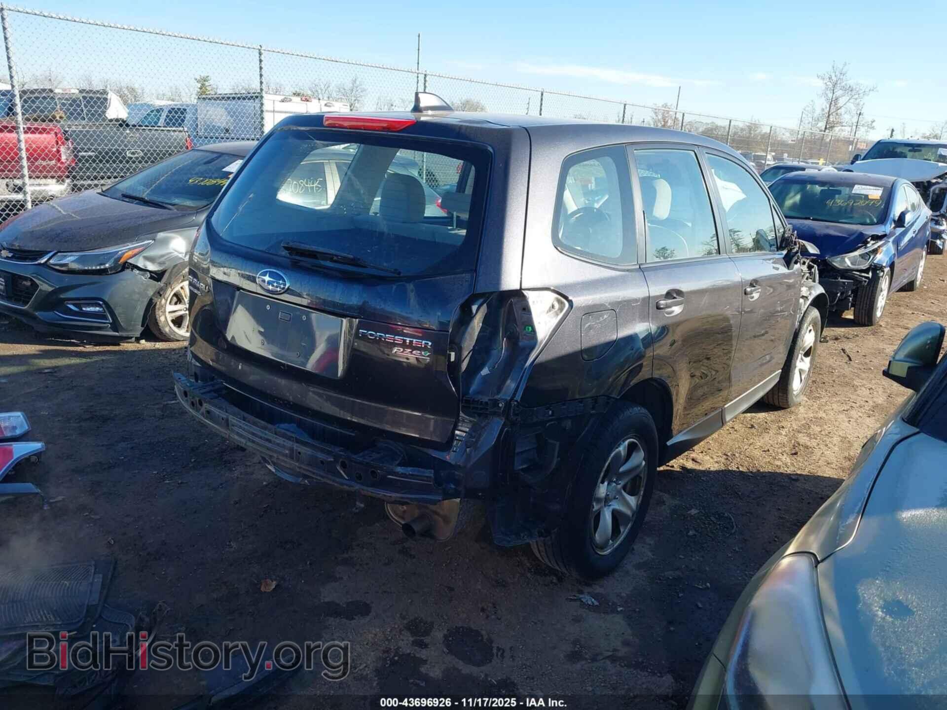 2017 SUBARU FORESTER - VIN: JF2SJAAC6HH498529 - Фото 4