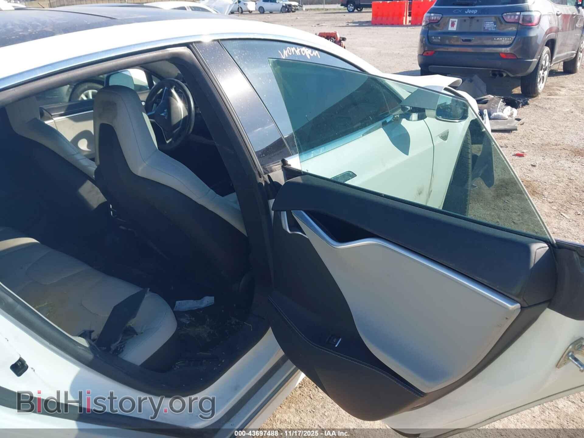 2016 TESLA MODEL S - VIN: 5YJSA1E21GF146232 - Фото 8