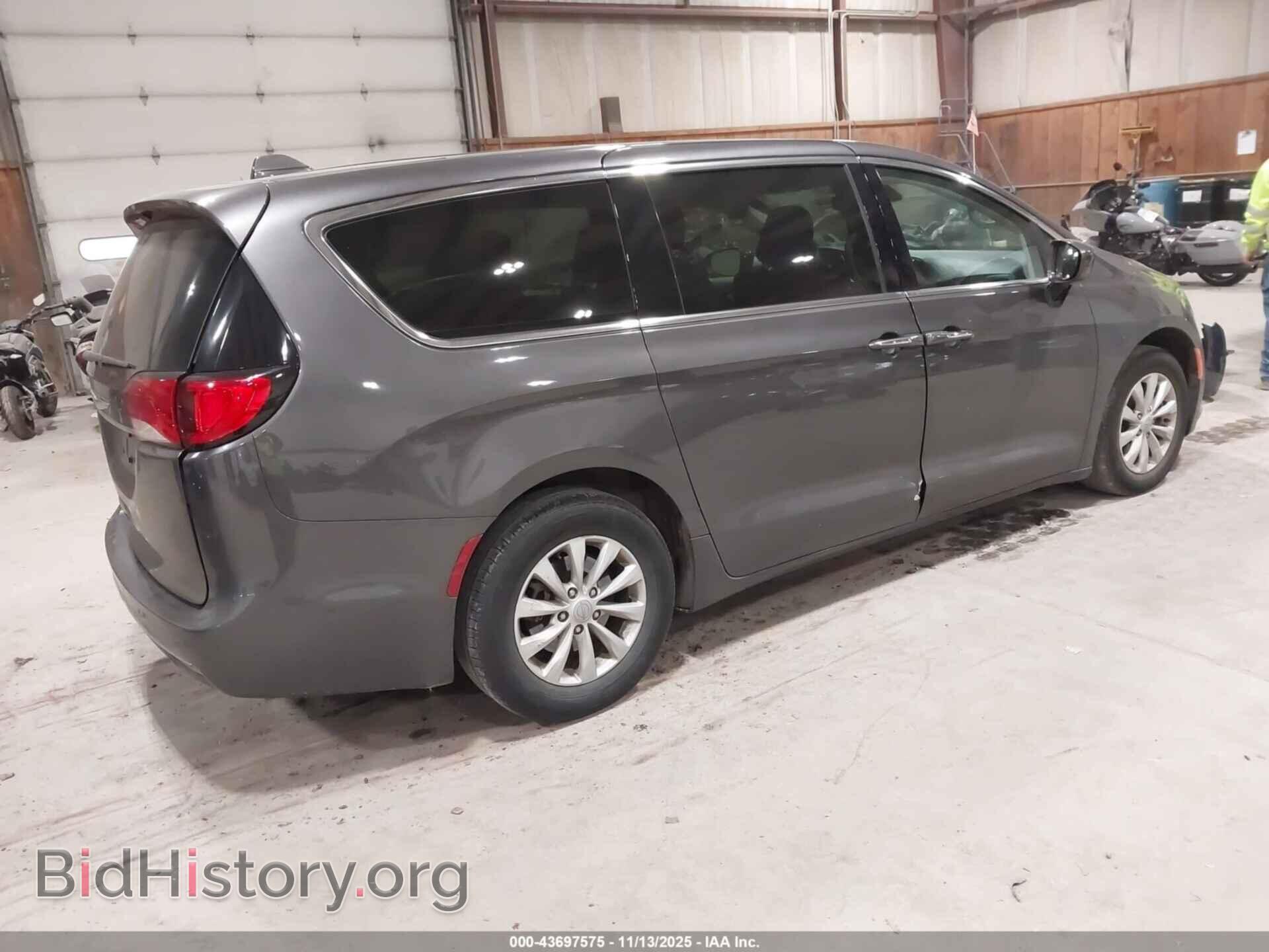 2019 CHRYSLER PACIFICA - VIN: 2C4RC1FG0KR702045 - Фото 4