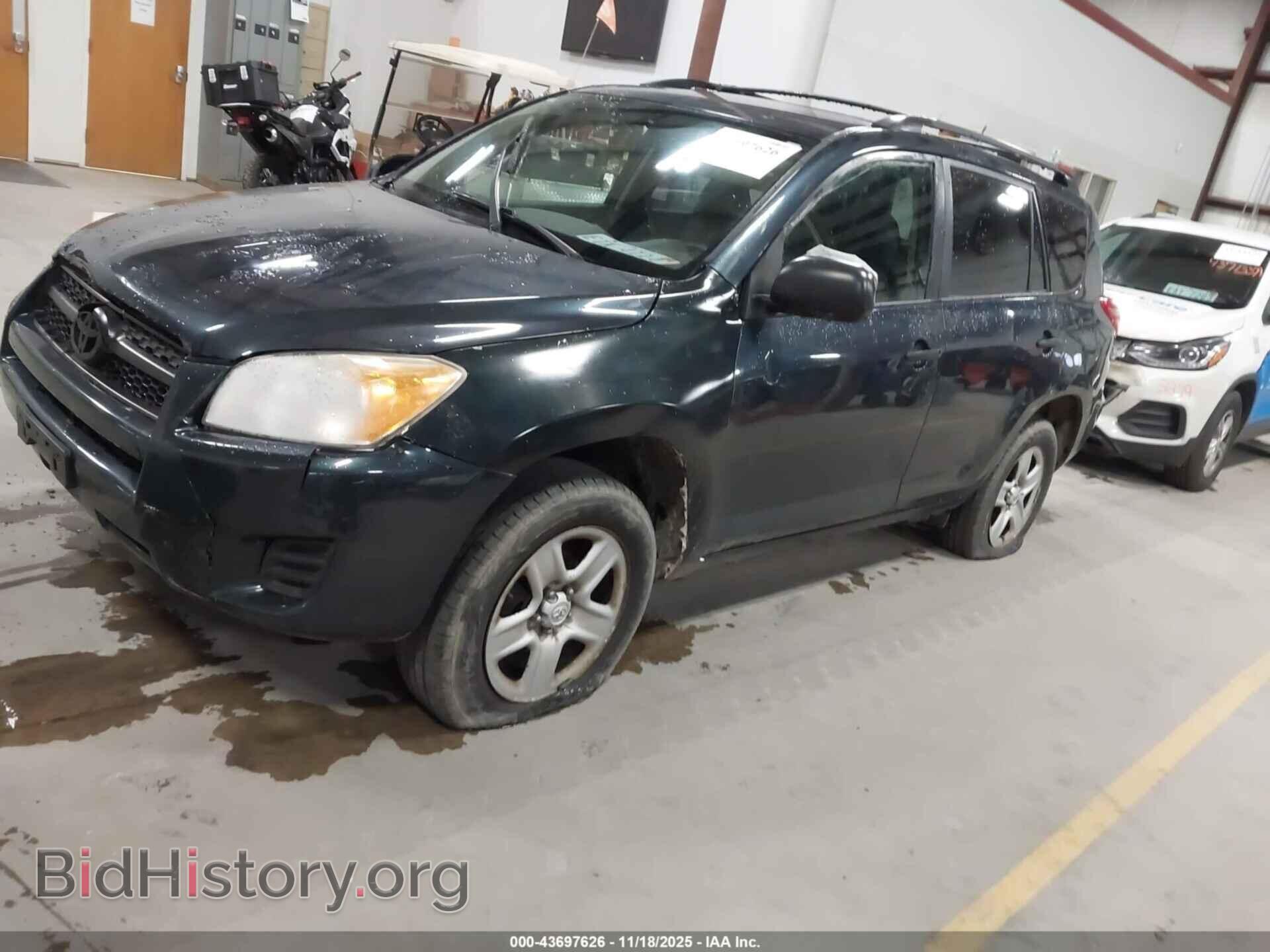 2011 TOYOTA RAV4 - VIN: 2T3BF4DV2BW093137 - Фото 2