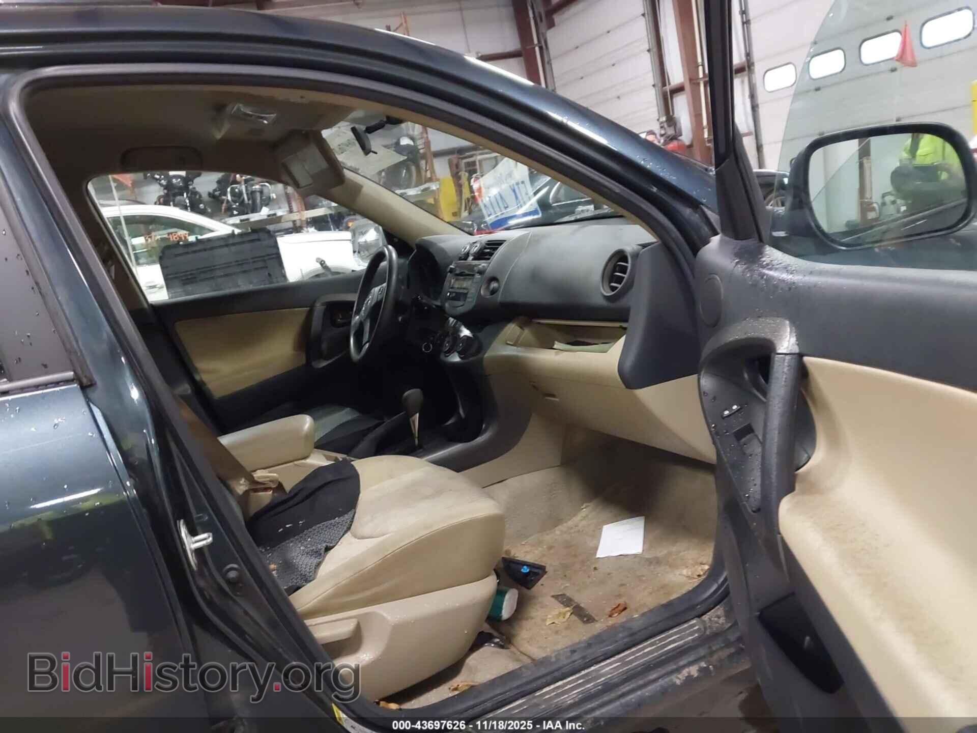 2011 TOYOTA RAV4 - VIN: 2T3BF4DV2BW093137 - Фото 5