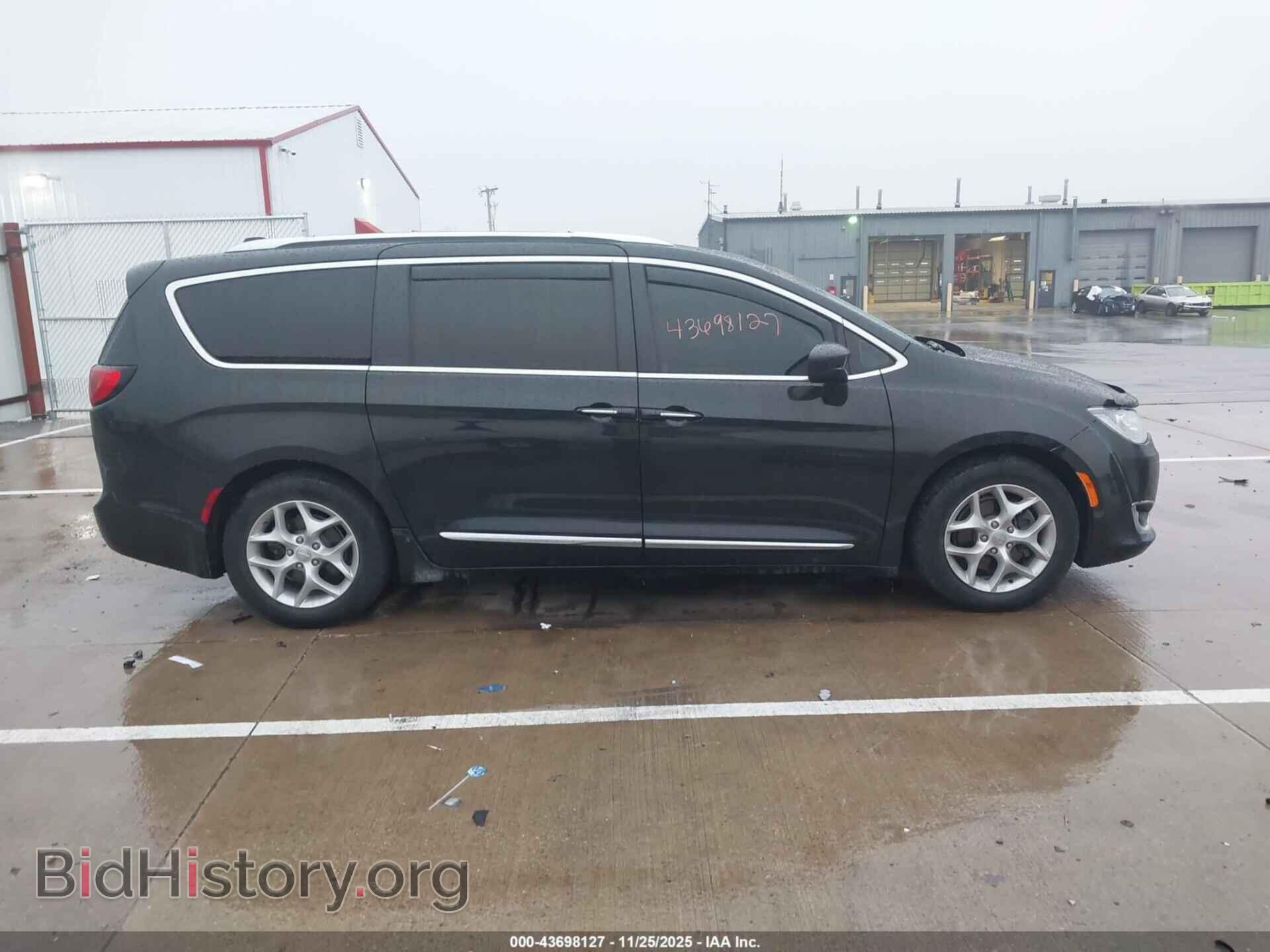 2018 CHRYSLER PACIFICA - VIN: 2C4RC1EG1JR268766 - Фото 14
