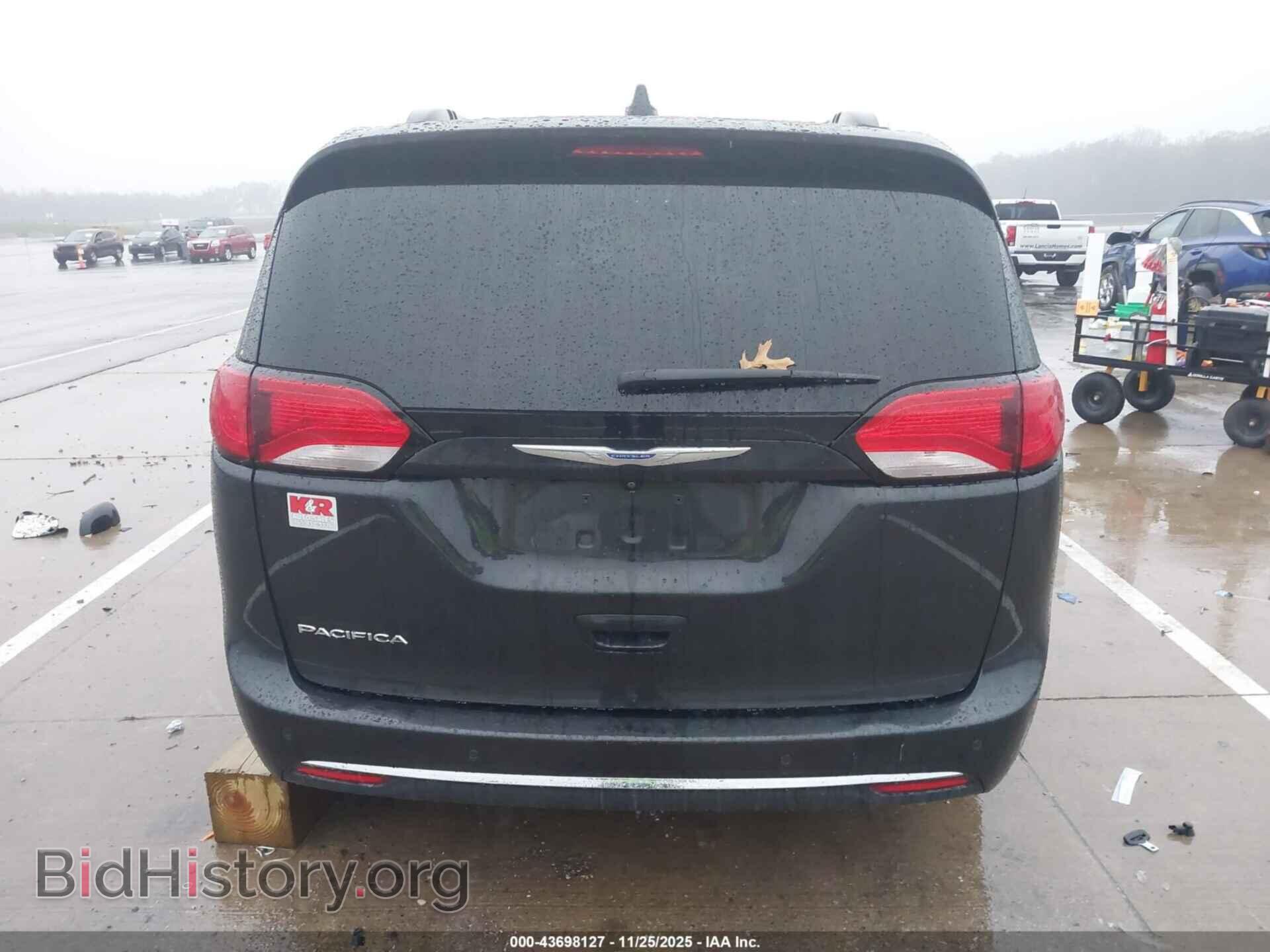2018 CHRYSLER PACIFICA - VIN: 2C4RC1EG1JR268766 - Фото 17