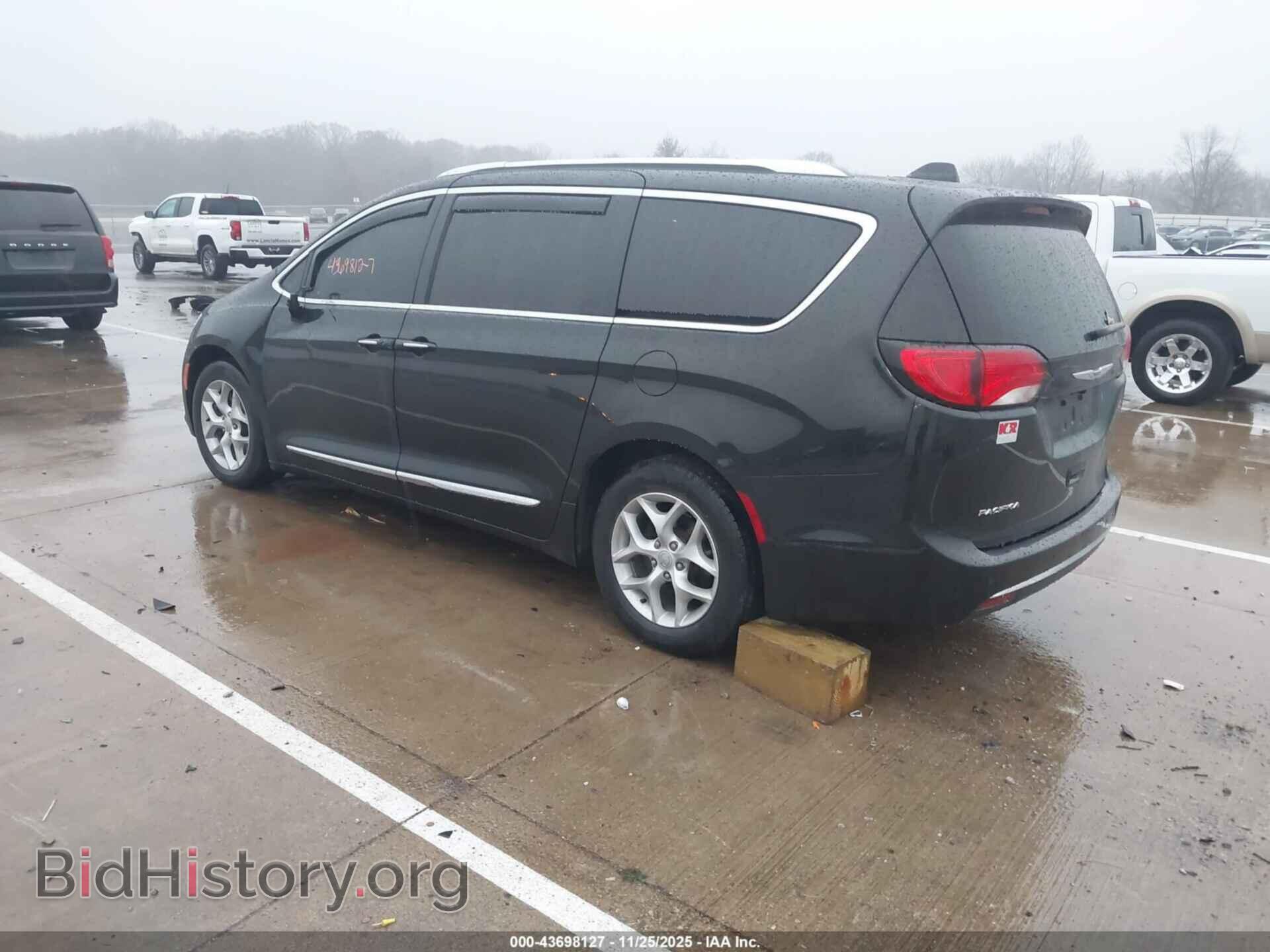2018 CHRYSLER PACIFICA - VIN: 2C4RC1EG1JR268766 - Фото 3