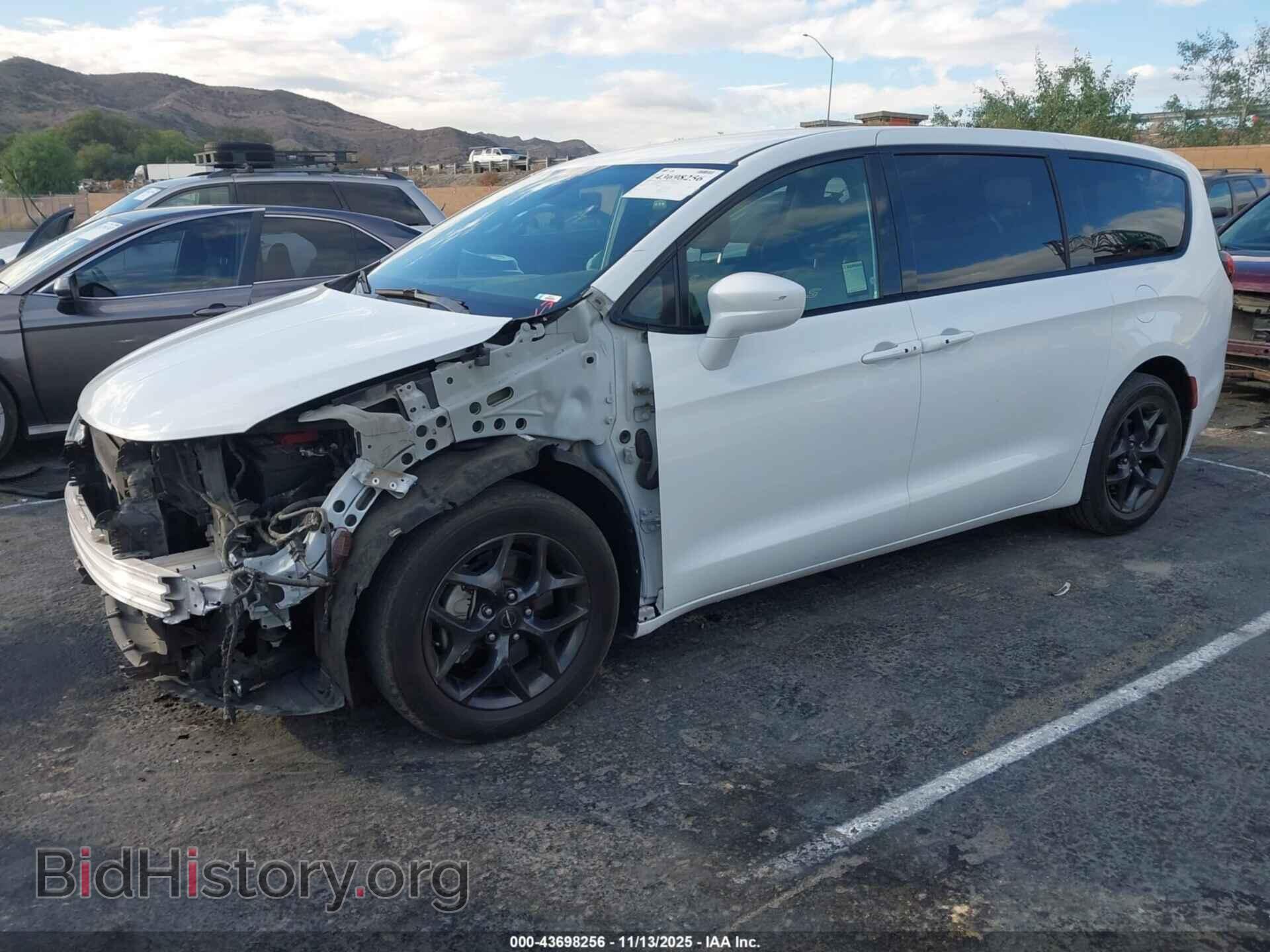 2018 CHRYSLER PACIFICA - VIN: 2C4RC1FG4JR287309 - Фото 2